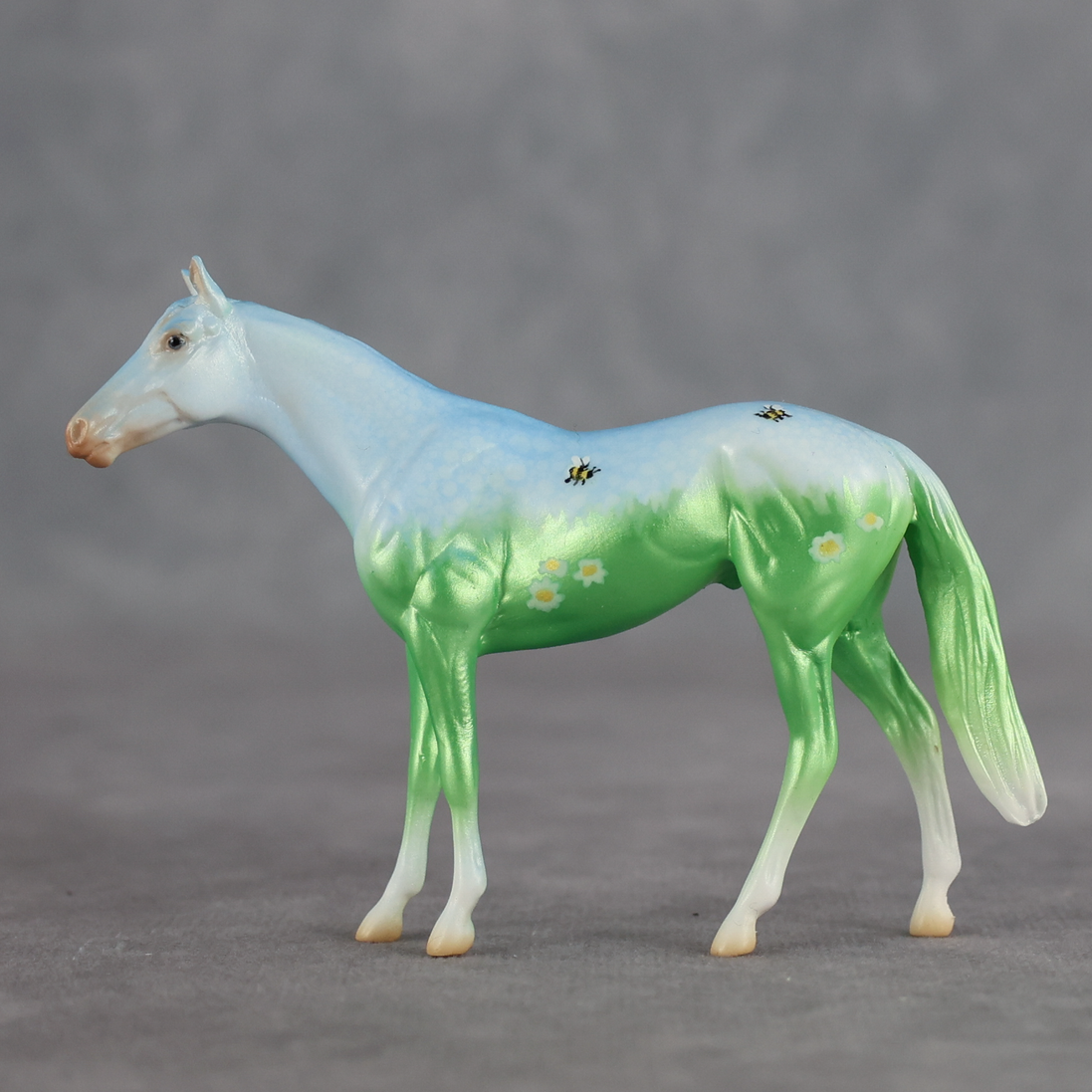 Buzzy LE-4 Chip Thoroughbred by Jess Hamill SCD26