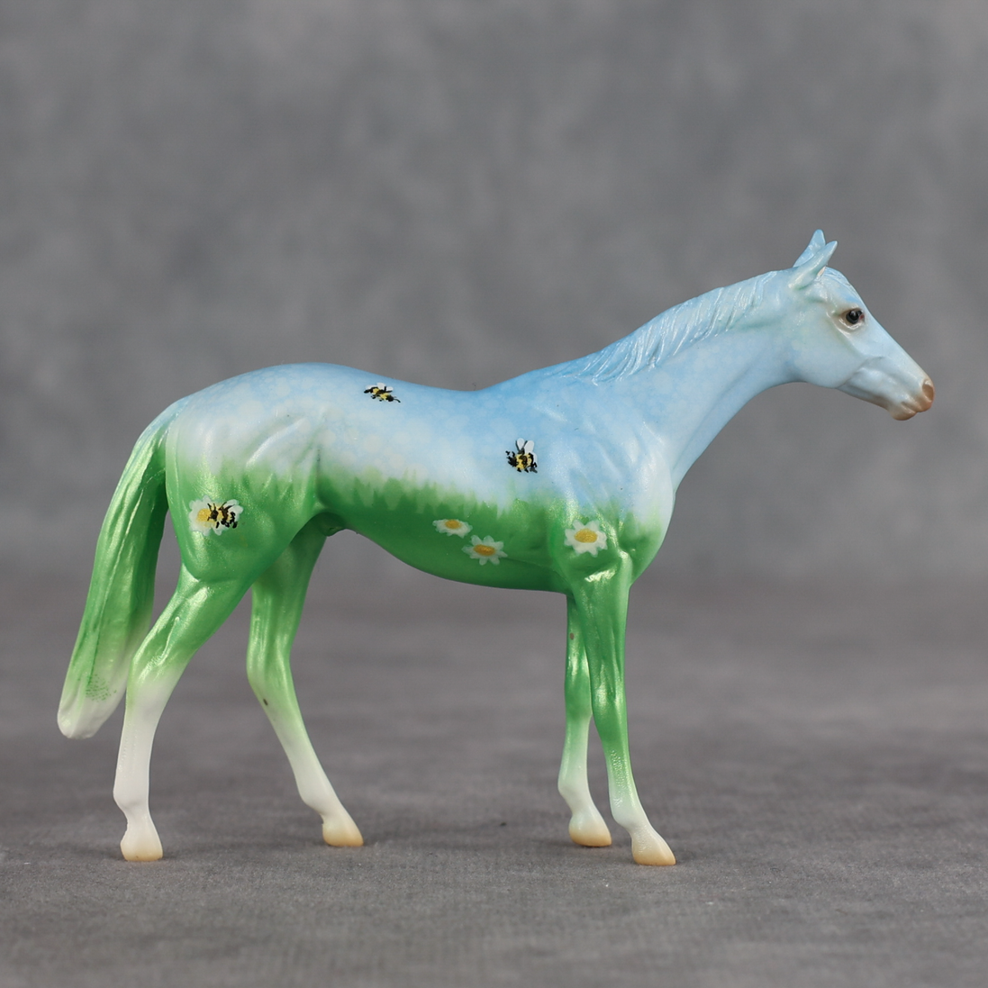 Buzzy LE-4 Chip Thoroughbred by Jess Hamill SCD26