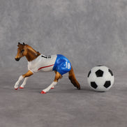 England OOAK Chip Cutting Horse by Enrique Duarte SCD26