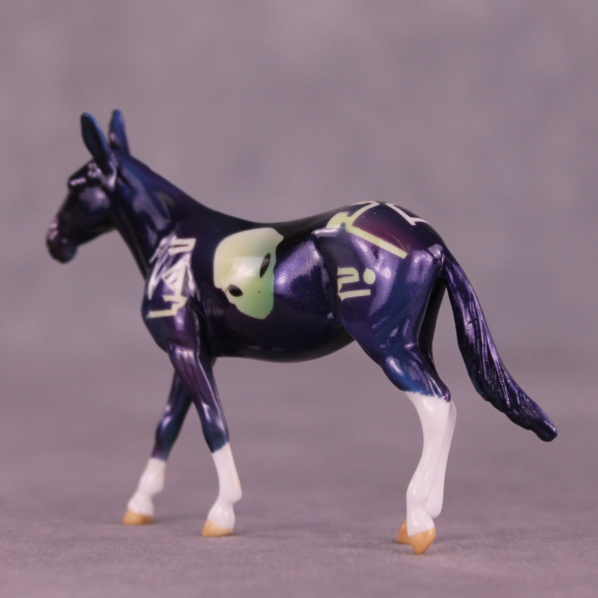 Extraterrestrial Traveler OOAK Chip Mule by Enrique Duarte