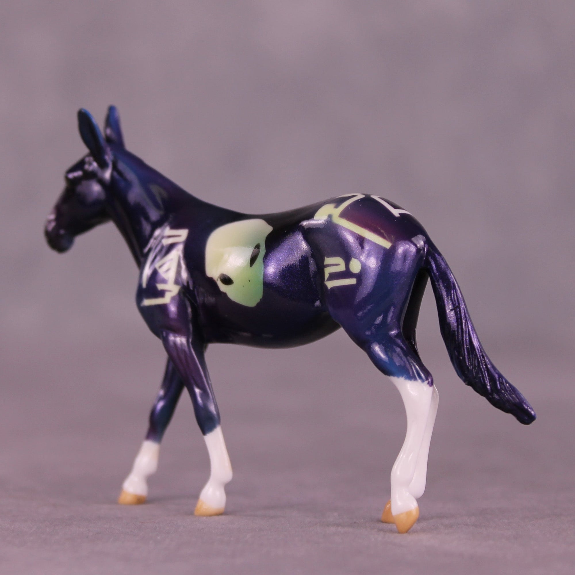 Extraterrestrial Traveler OOAK Chip Mule by Enrique Duarte