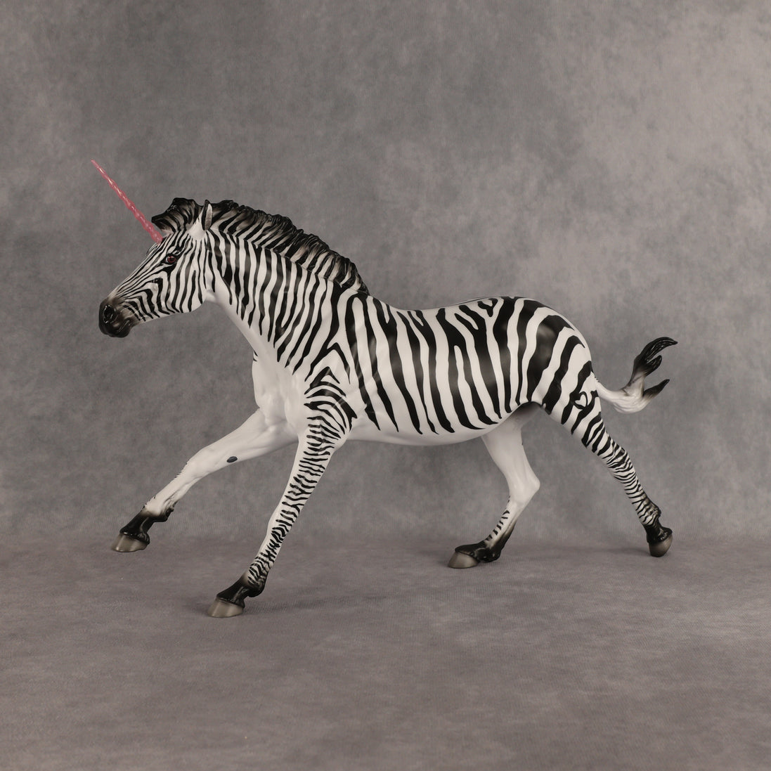 Flicker LE-5 EFCM Volo by Jess Hamill & Carissa Mathews EQ26
