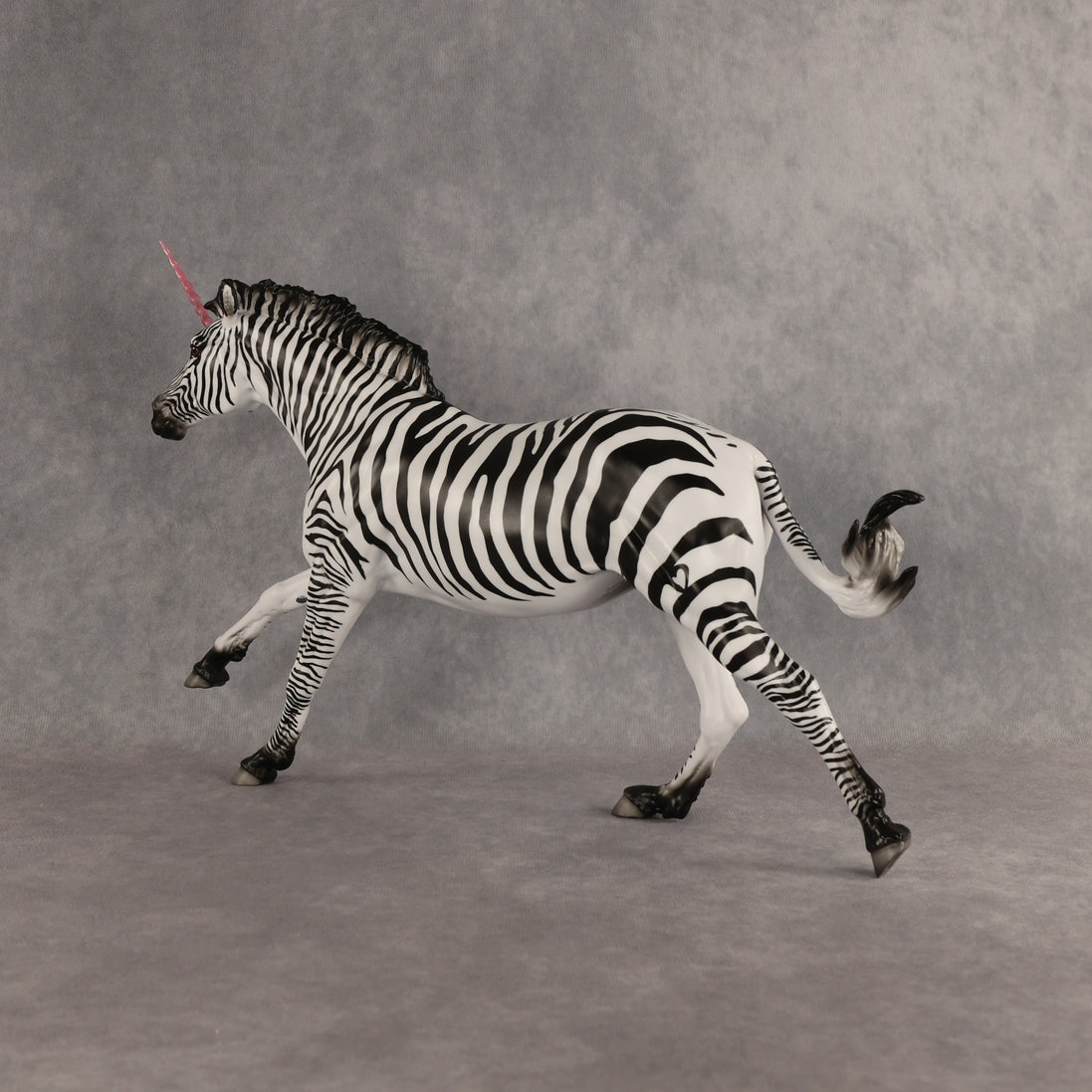 Flicker LE-5 EFCM Volo by Jess Hamill & Carissa Mathews EQ26