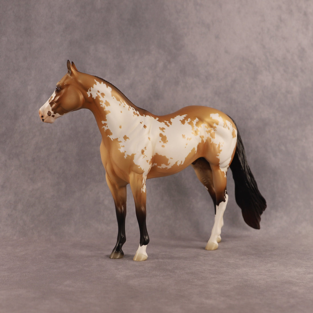 Flockie Gump OOAK Ideal Stock Horse by Jess Hamill EQ26
