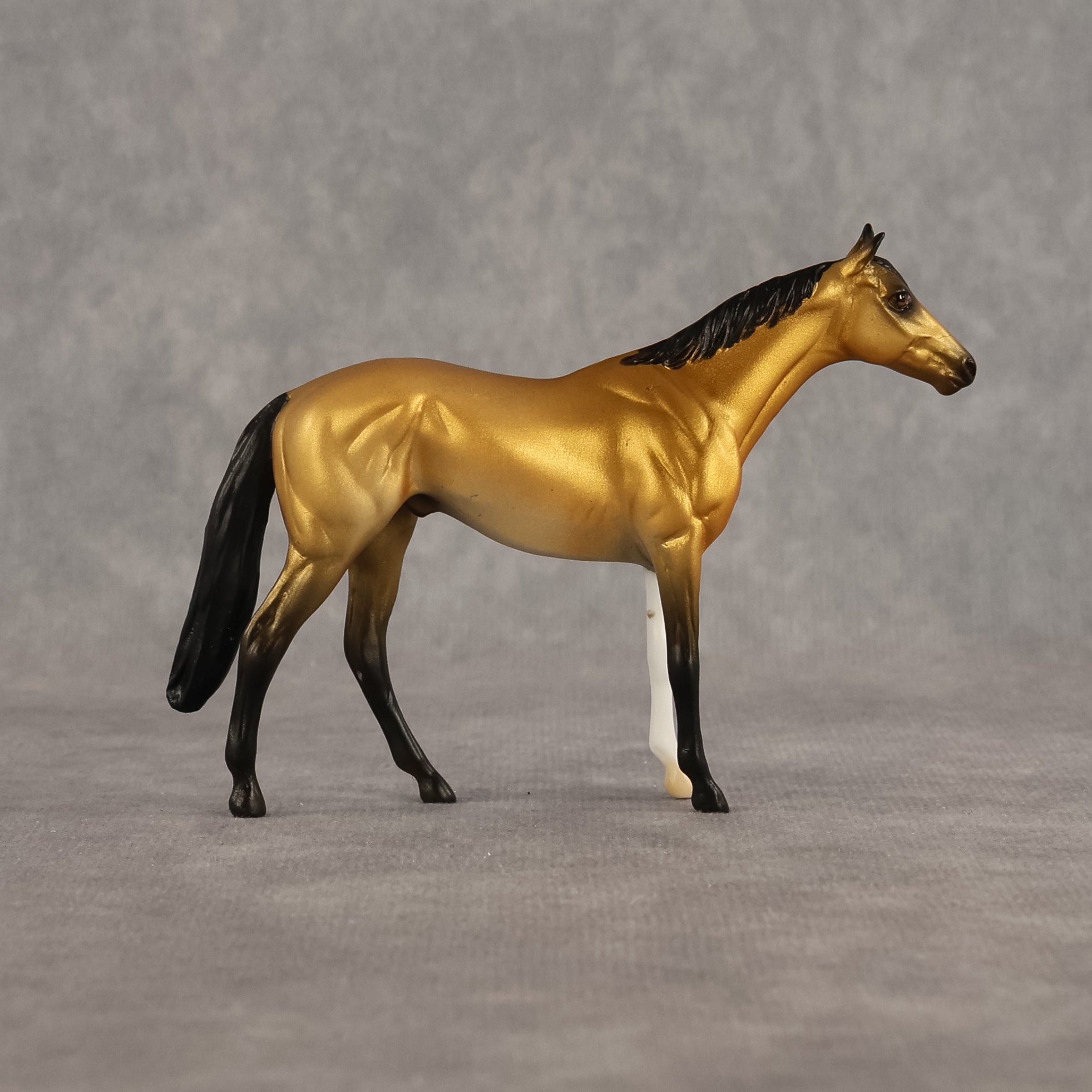 Francis LE-5 Chip Thoroughbred by Alex Fortman August $99 Chips