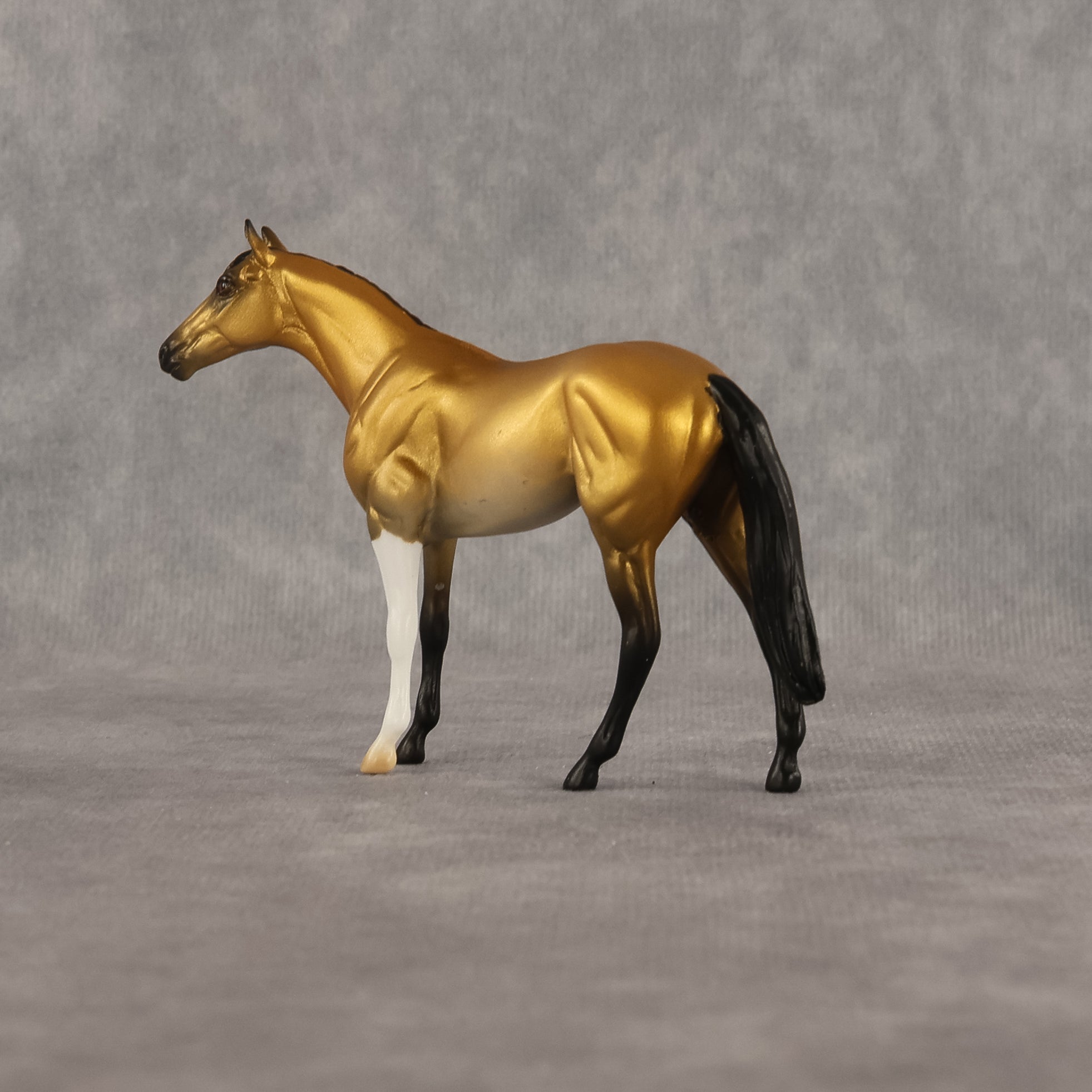 Francis LE-5 Chip Thoroughbred by Alex Fortman August $99 Chips