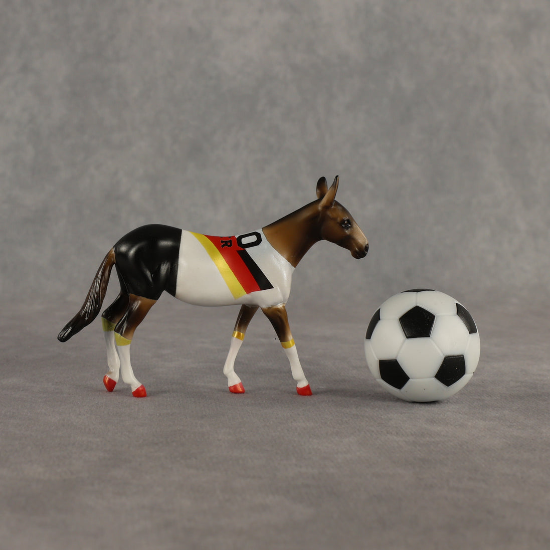 Germany OOAK Chip Mule by Enrique Duarte SCD26