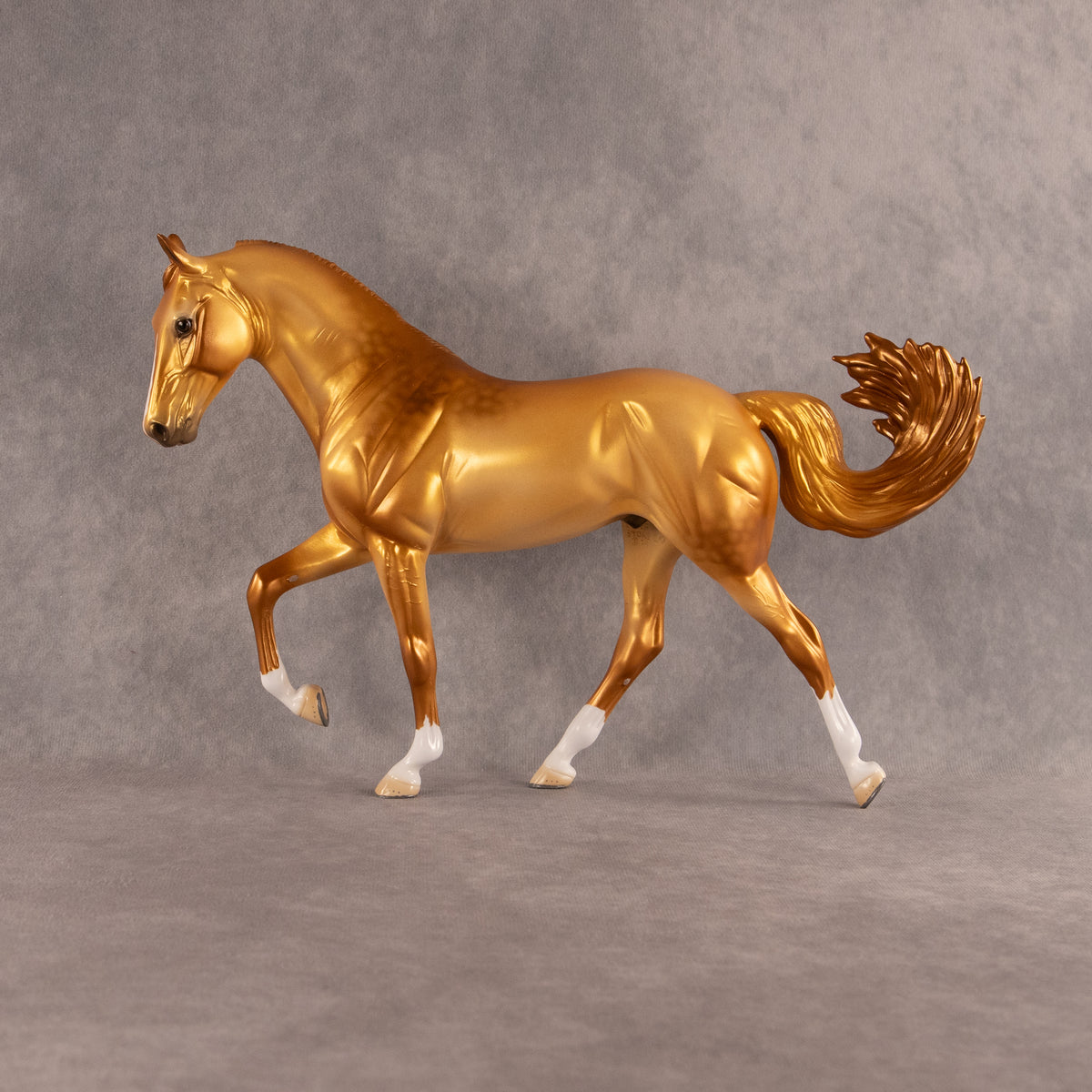 Gold-Bug LE-15 FCM Tennessee Walker by Ellen Robbins YP26