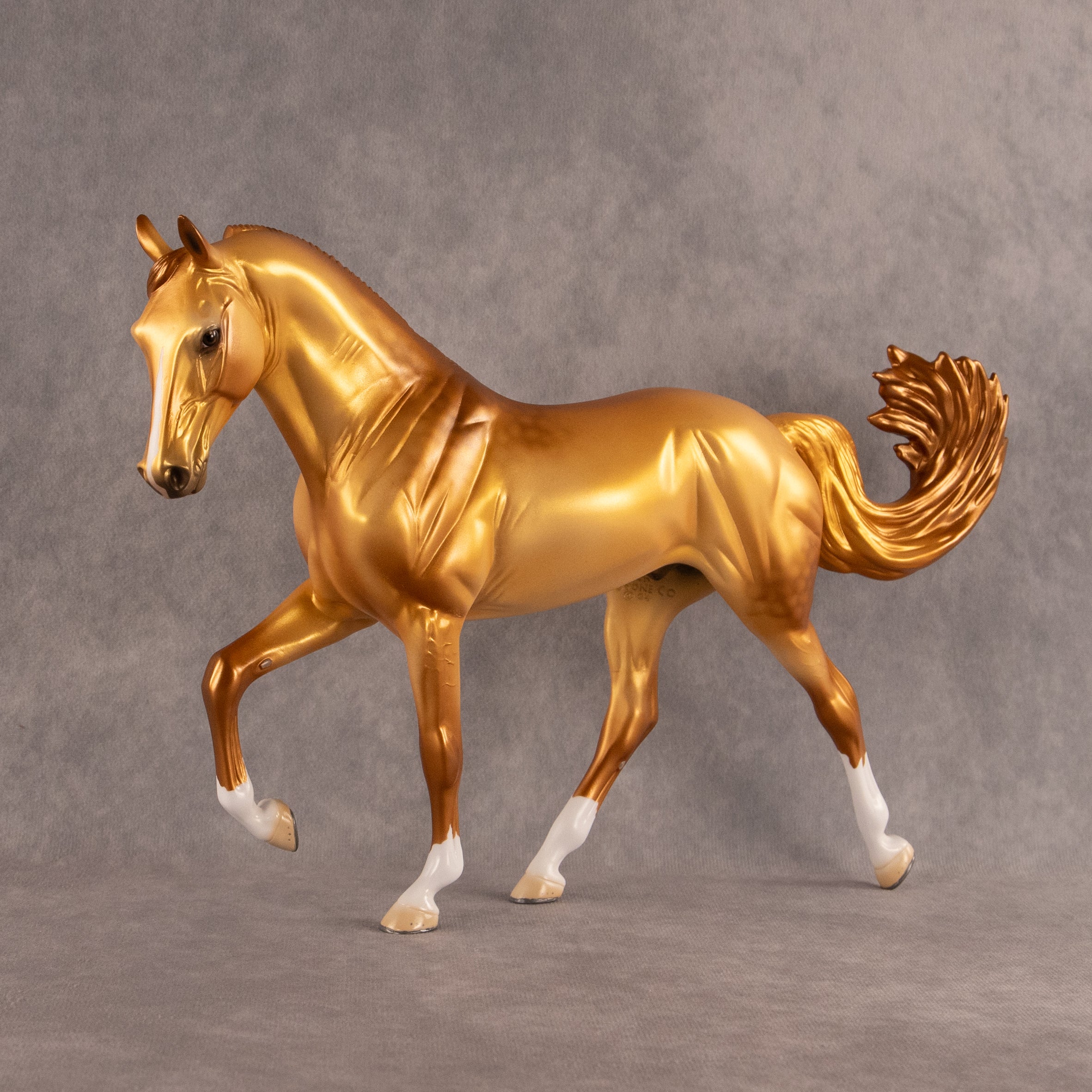 Gold-Bug LE-15 FCM Tennessee Walker by Ellen Robbins YP26