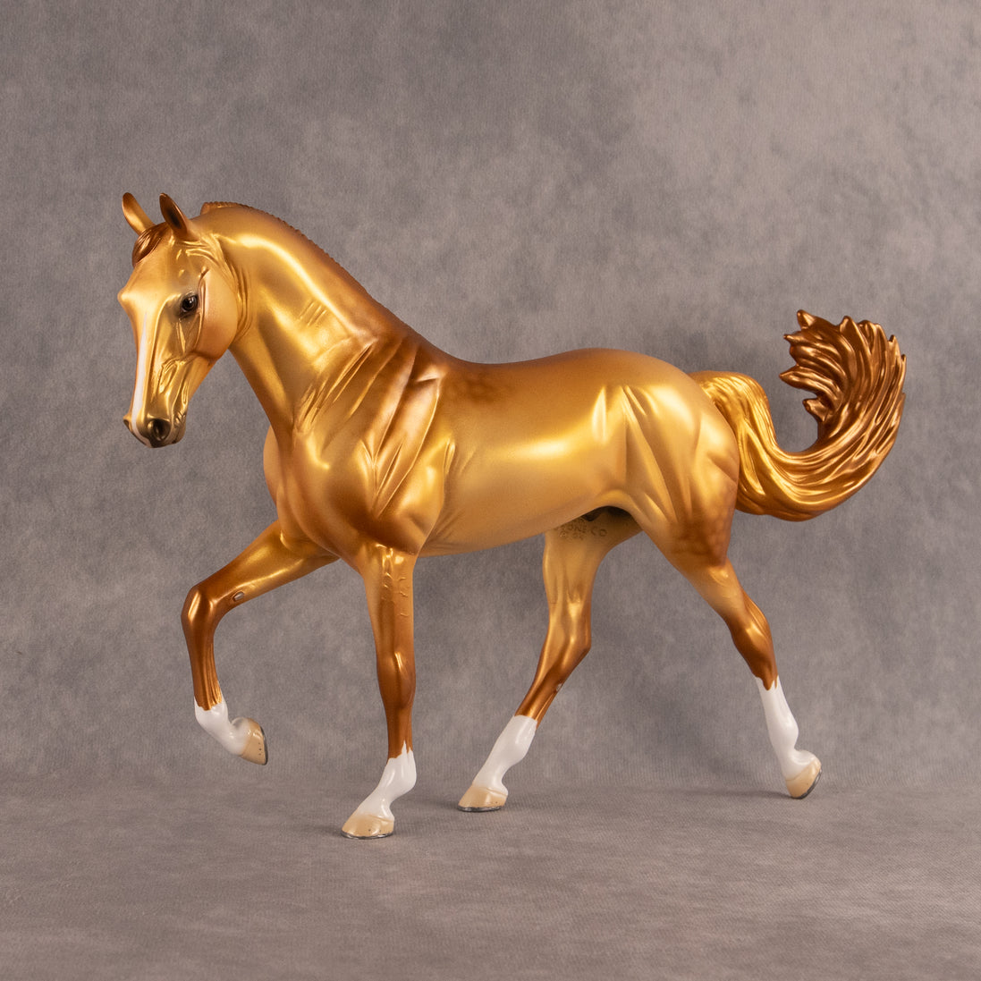 Gold-Bug LE-15 FCM Tennessee Walker by Ellen Robbins YP26