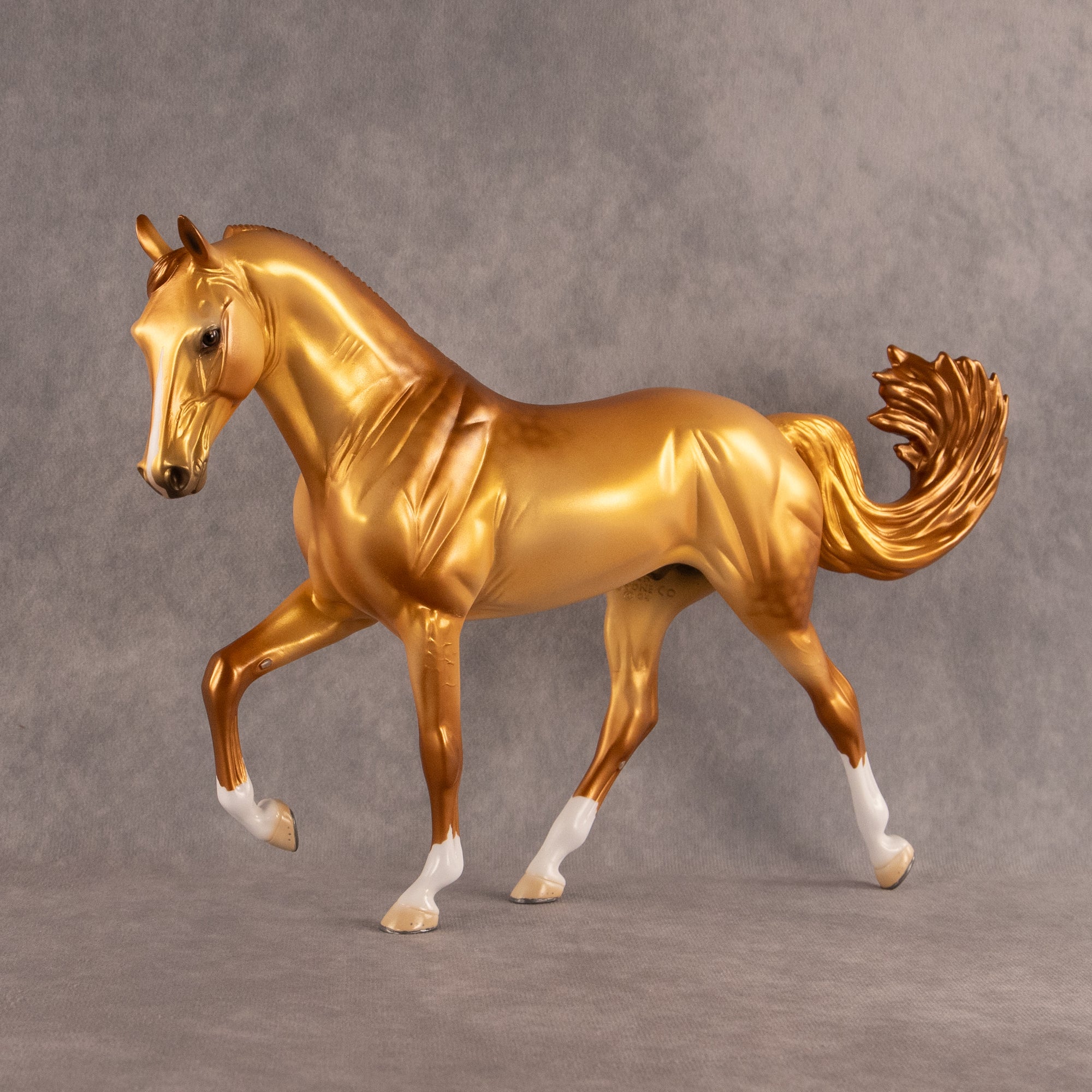 Gold-Bug LE-15 FCM Tennessee Walker by Ellen Robbins YP26