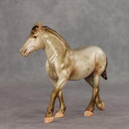 Golden Glow OOAK Pebble Drafter by Anna Rieck VV26