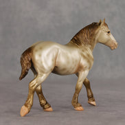 Golden Glow OOAK Pebble Drafter by Anna Rieck VV26