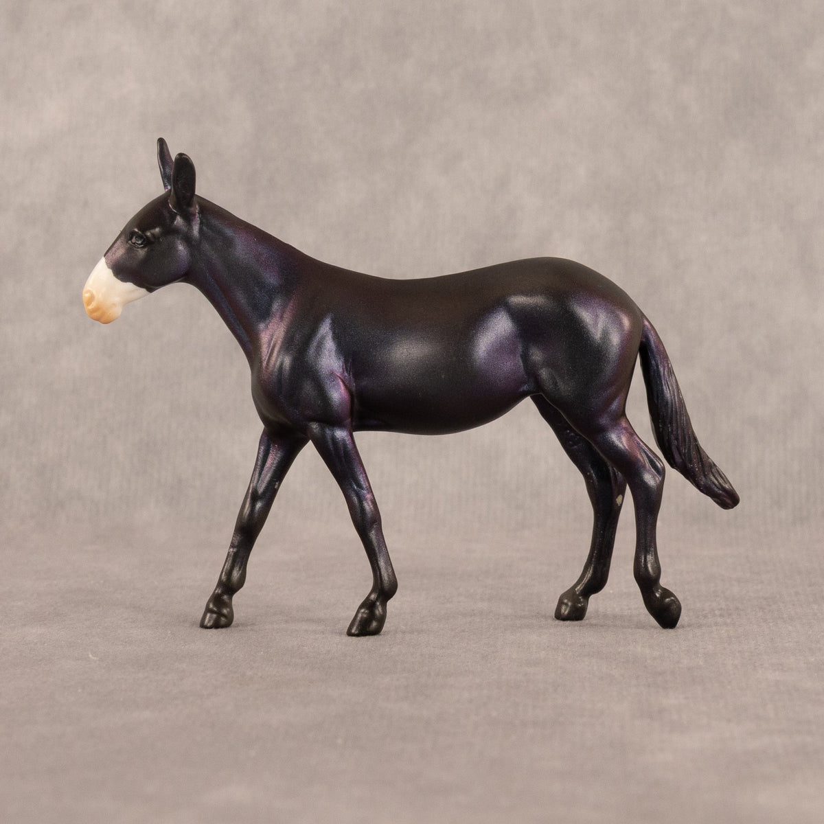 Gravity Binary OOAK Chip Mule by Alex Fortman LHS26