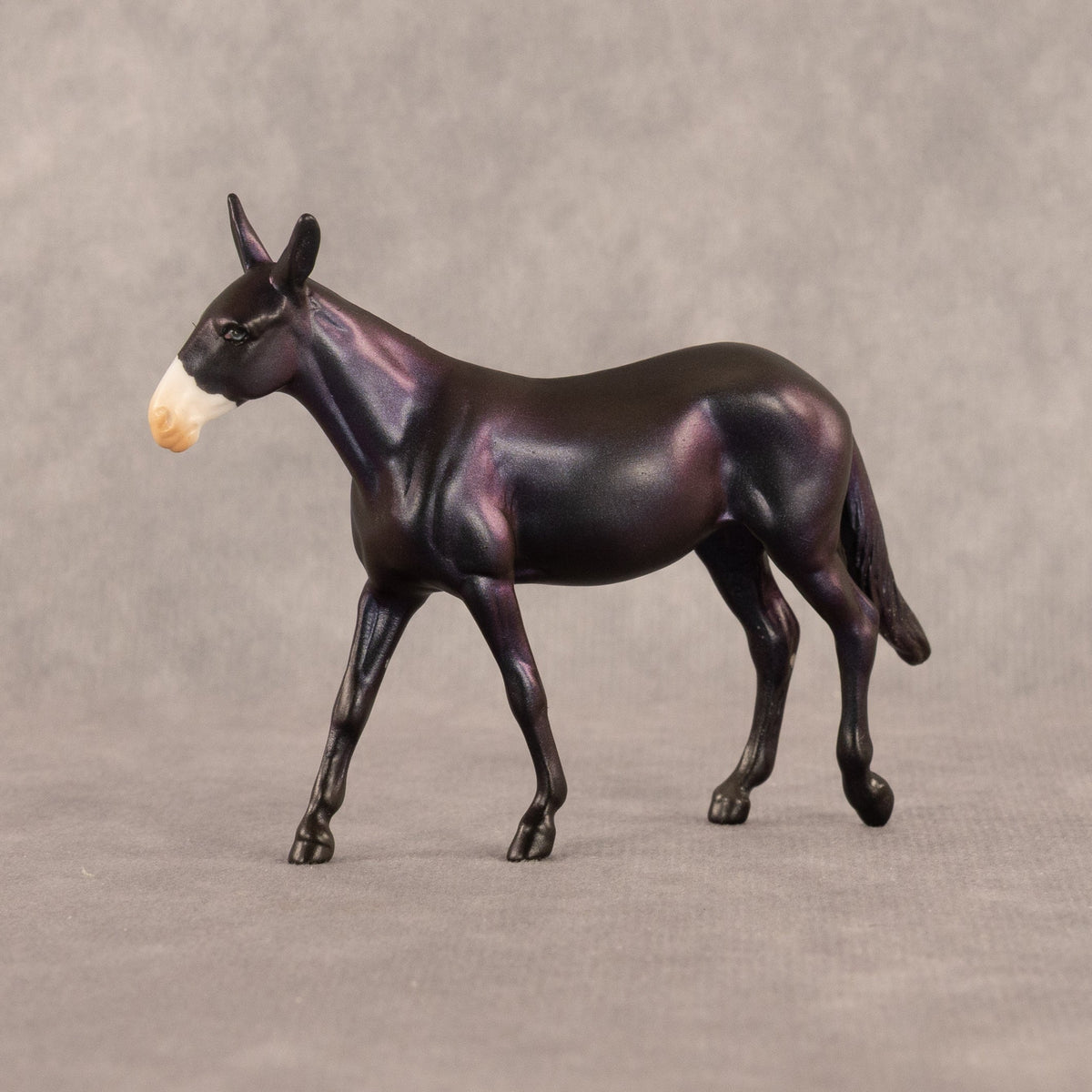 Gravity Binary OOAK Chip Mule by Alex Fortman LHS26