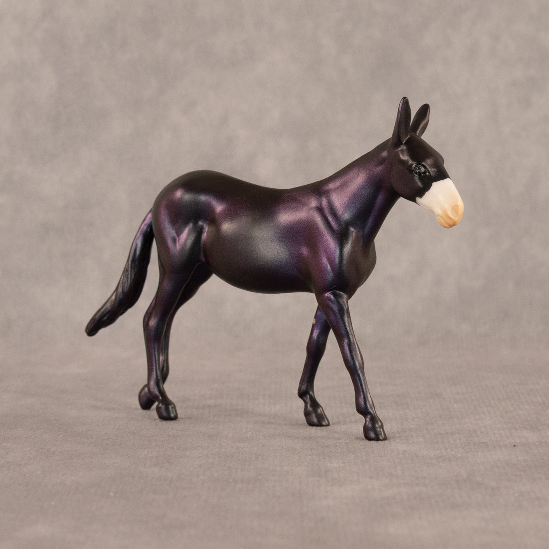 Gravity Binary OOAK Chip Mule by Alex Fortman LHS26