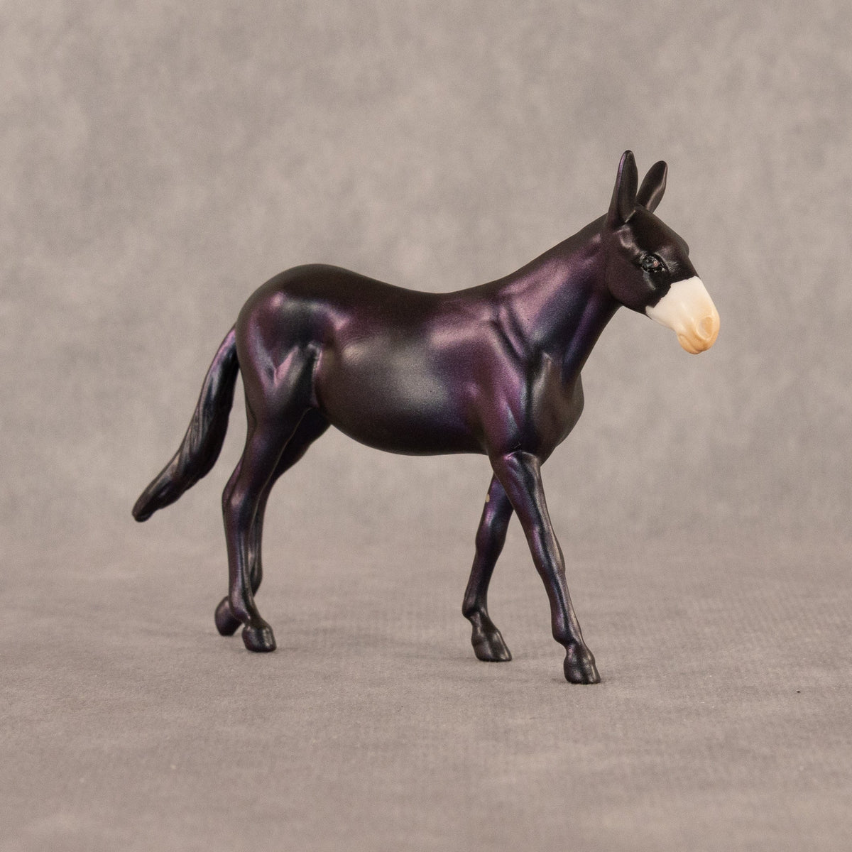 Gravity Binary OOAK Chip Mule by Alex Fortman LHS26