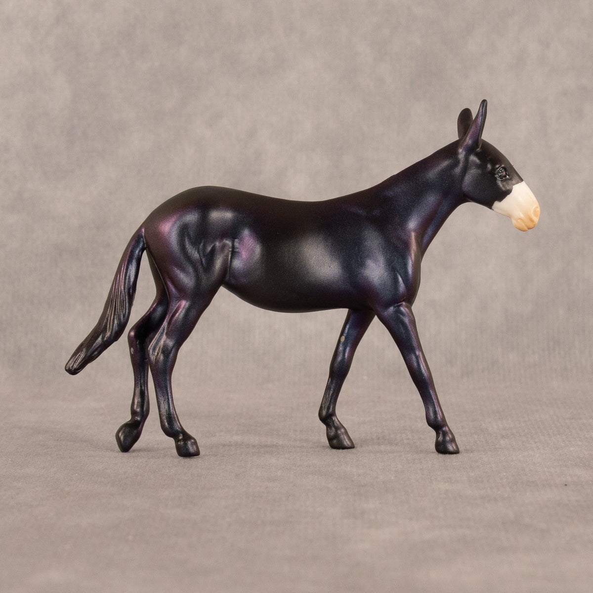 Gravity Binary OOAK Chip Mule by Alex Fortman LHS26