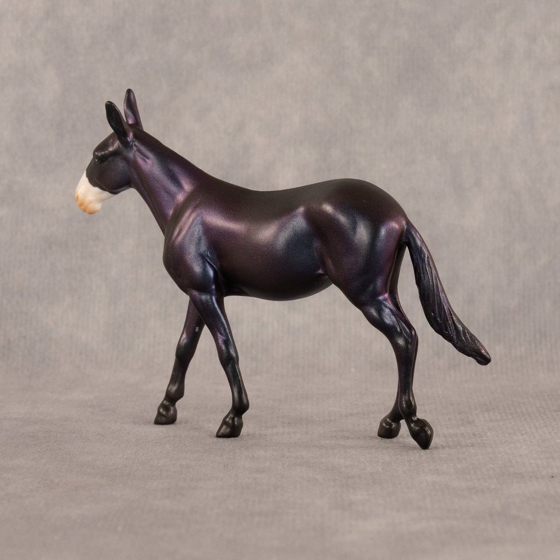 Gravity Binary OOAK Chip Mule by Alex Fortman LHS26