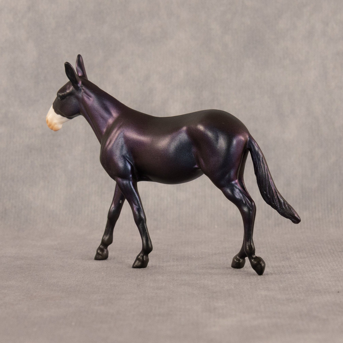 Gravity Binary OOAK Chip Mule by Alex Fortman LHS26