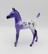 Groovin&#39; Grape SAMPLE Deco Fruit Foal  By Ellen Robbins GERMANY SALE DEU24