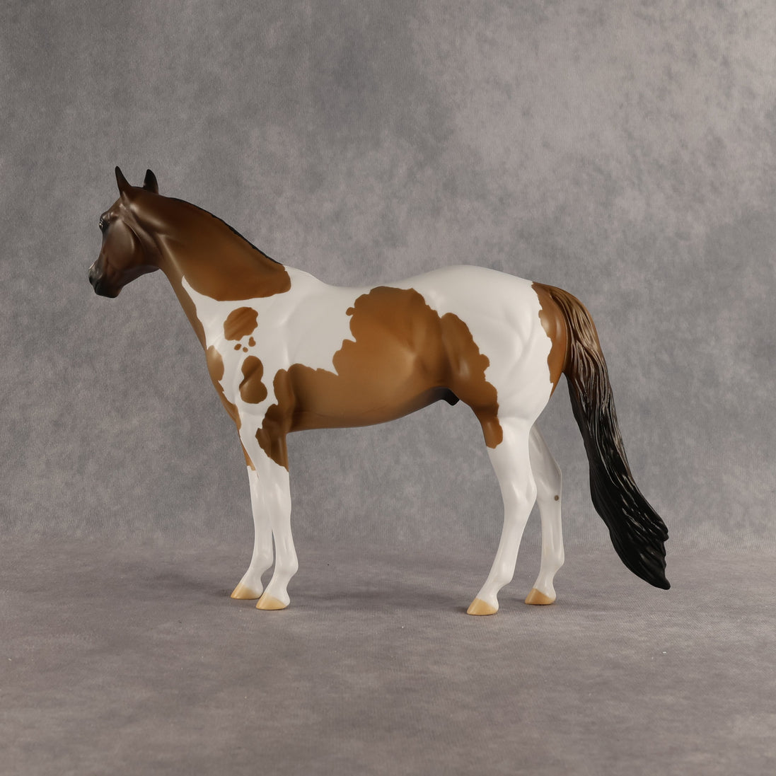 Grounded OOAK Ideal Stock Horse by Alex Fortman SHCF26