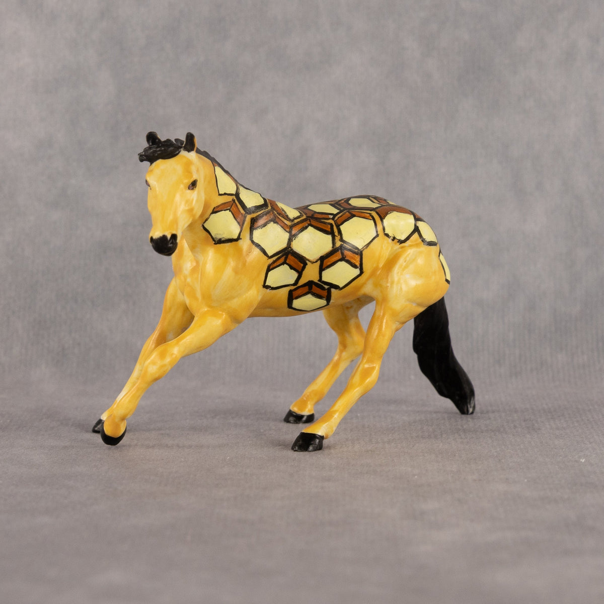 Honeycomb OOAK Chip Cutting Horse by Dawn Quick LHS26