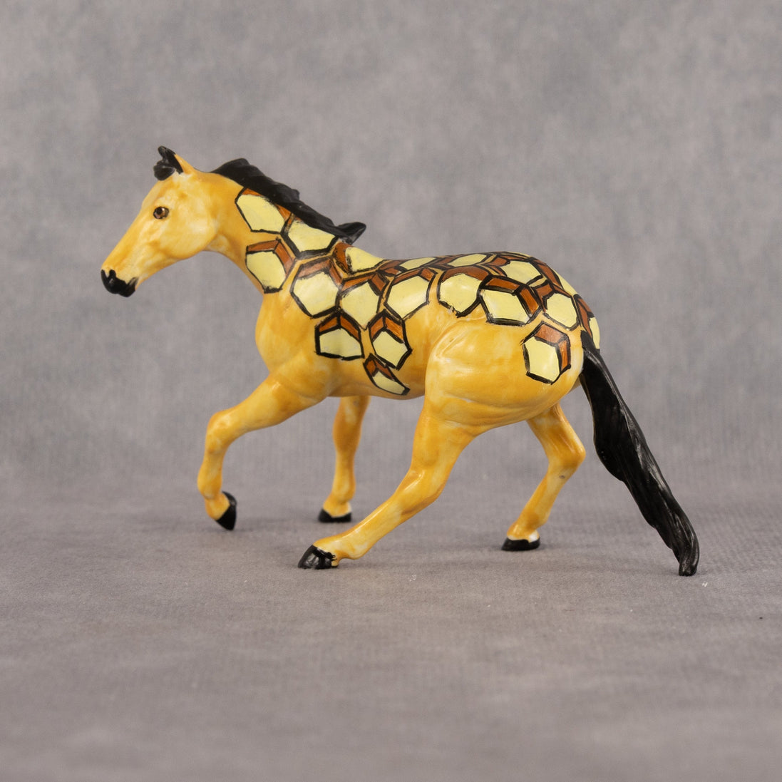 Honeycomb OOAK Chip Cutting Horse by Dawn Quick LHS26