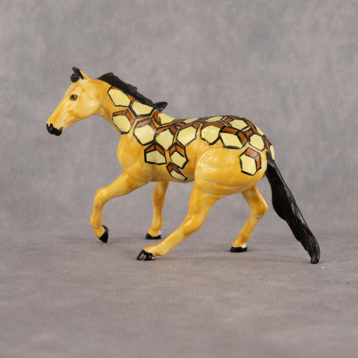 Honeycomb OOAK Chip Cutting Horse by Dawn Quick LHS26