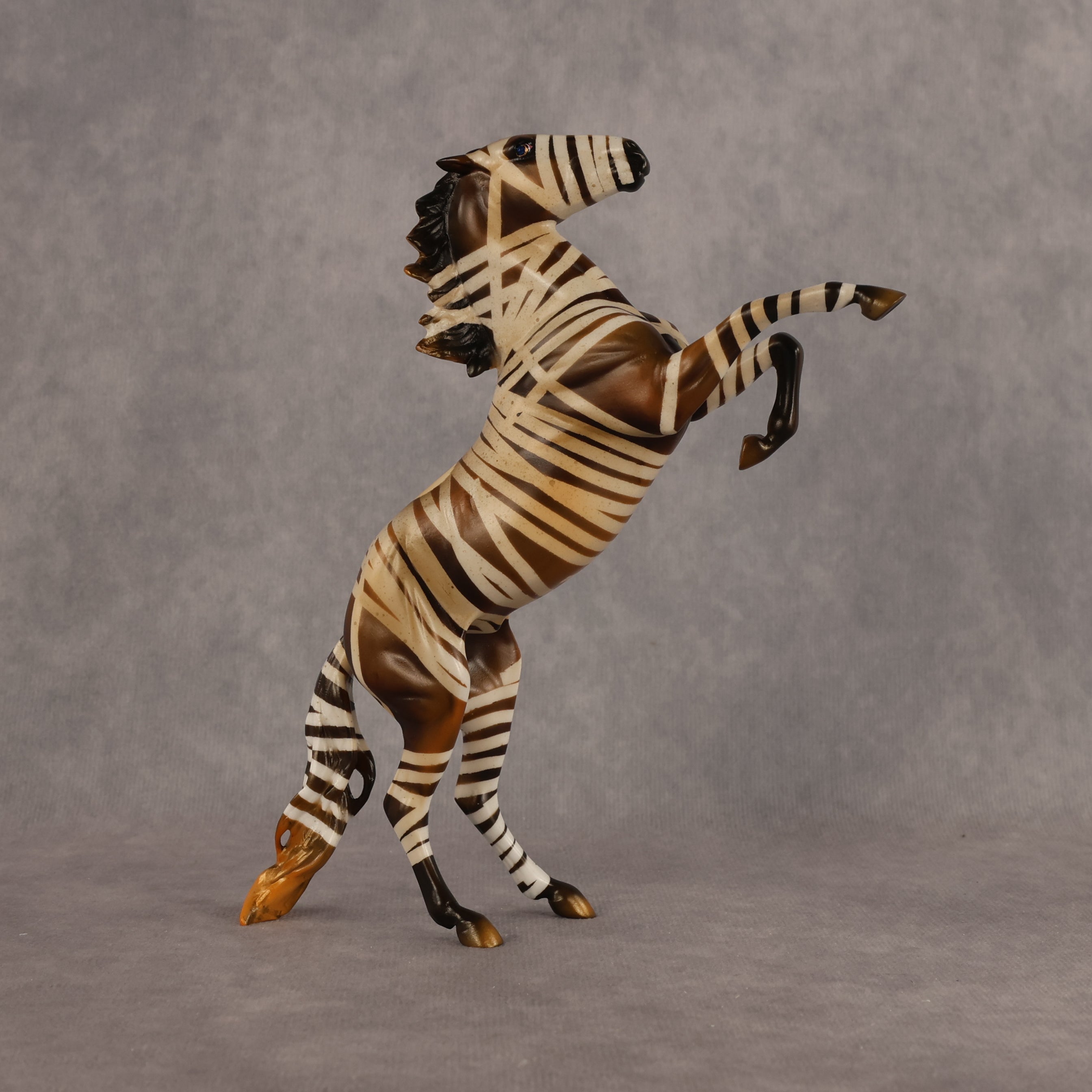 Horus OOAK Pebble Mustang by Enrique Duarte WC26