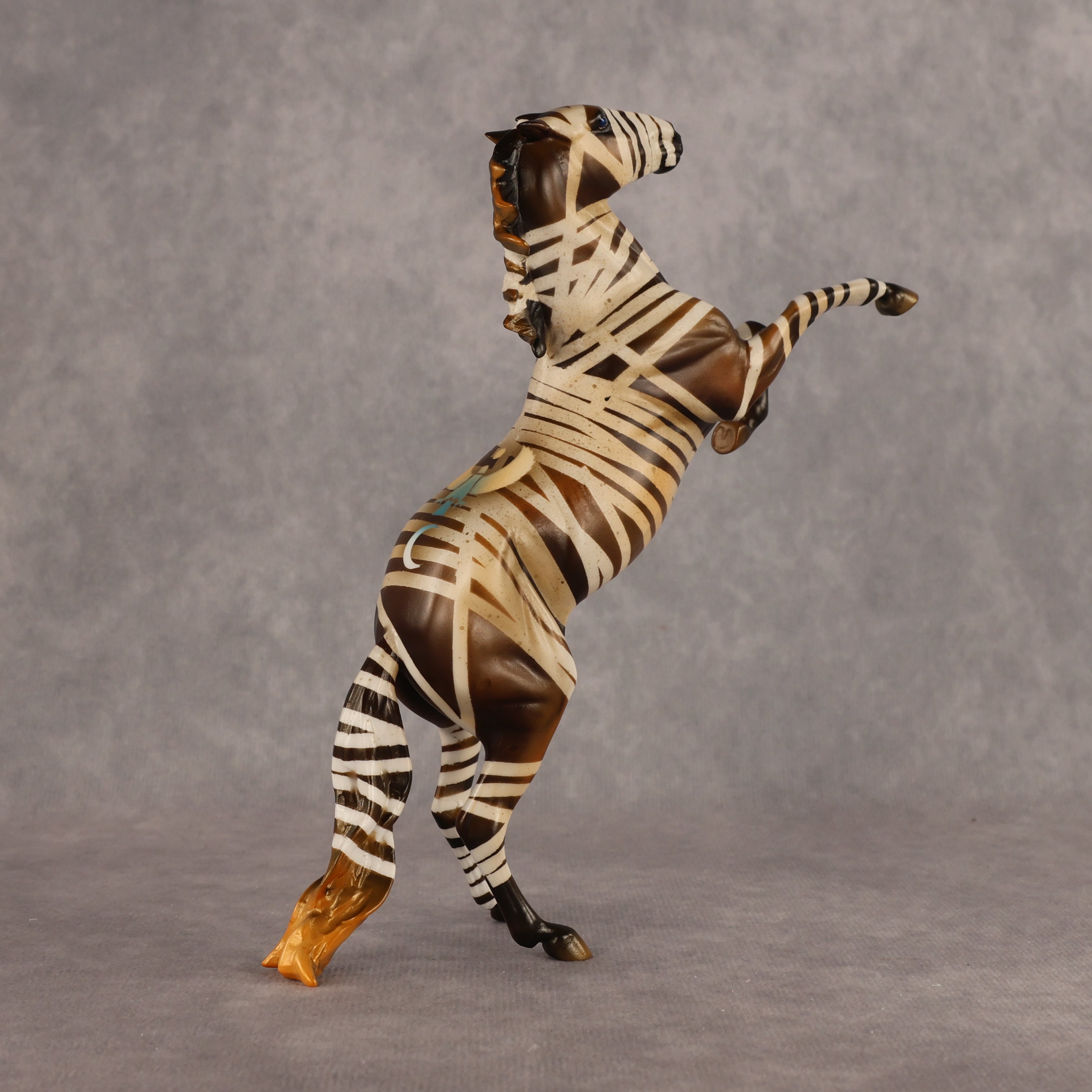 Horus OOAK Pebble Mustang by Enrique Duarte WC26
