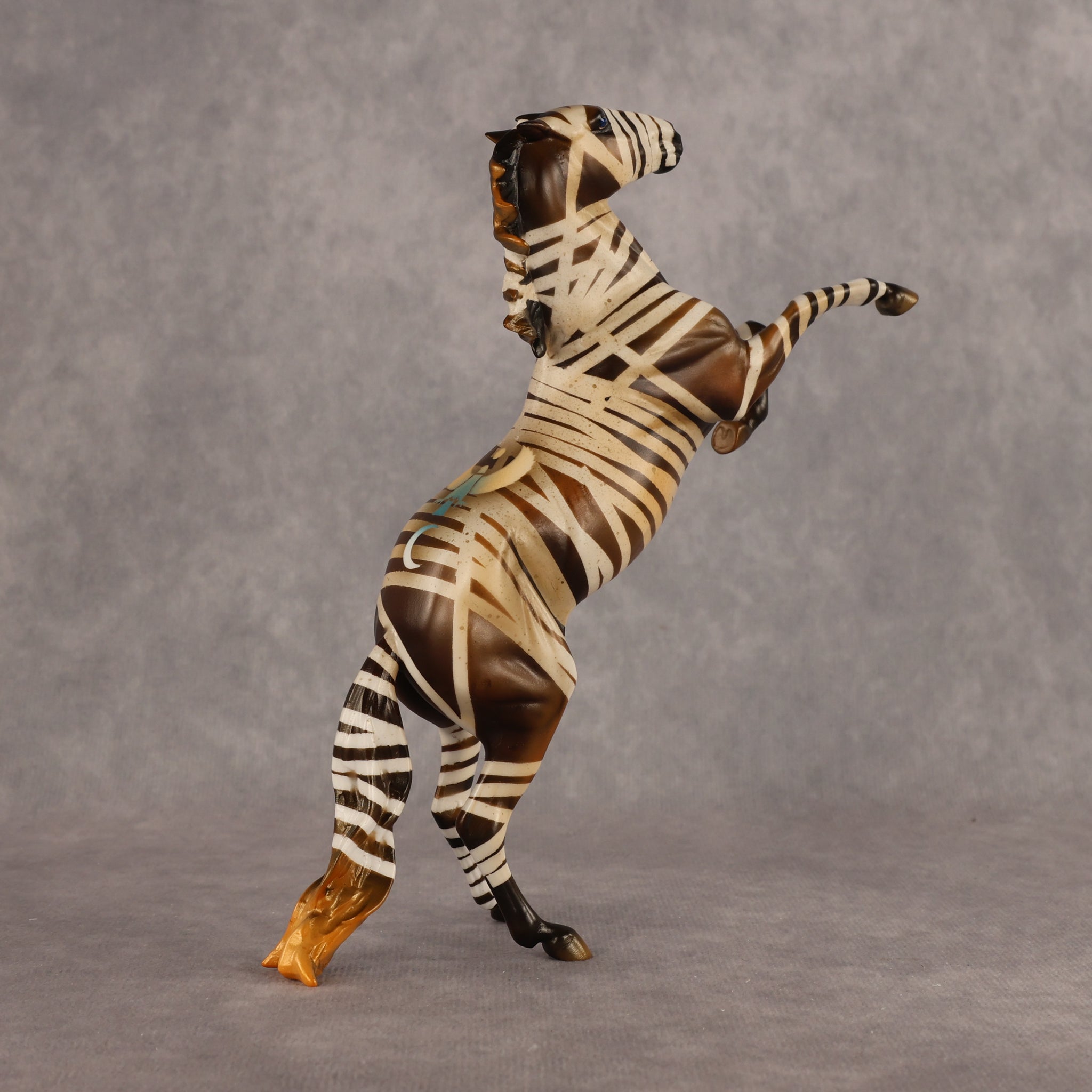Horus OOAK Pebble Mustang by Enrique Duarte WC26