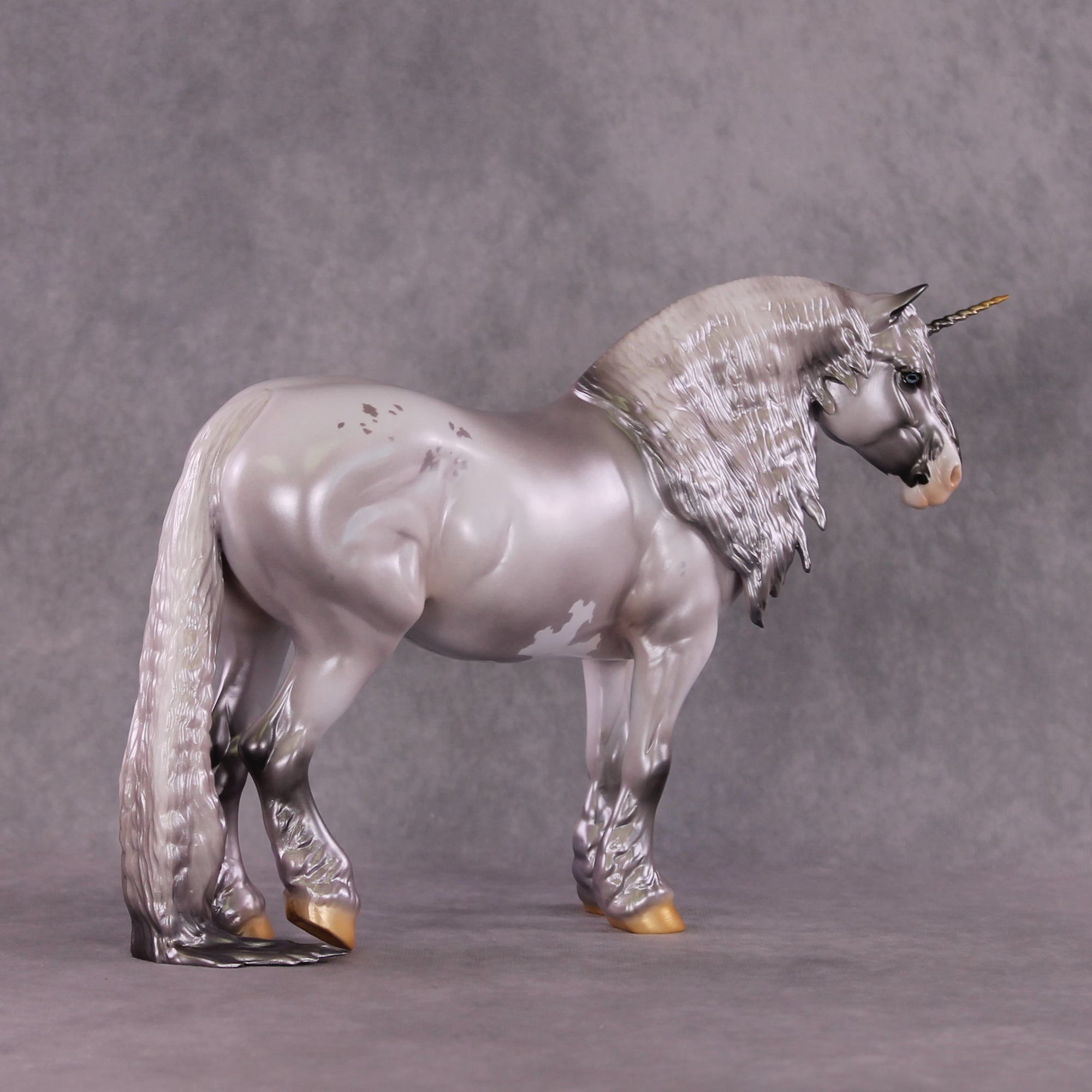 "Mahalo" LE-10 Heavy Draft Unicorn By Jess Hamill SHCF25 Judges Model Run