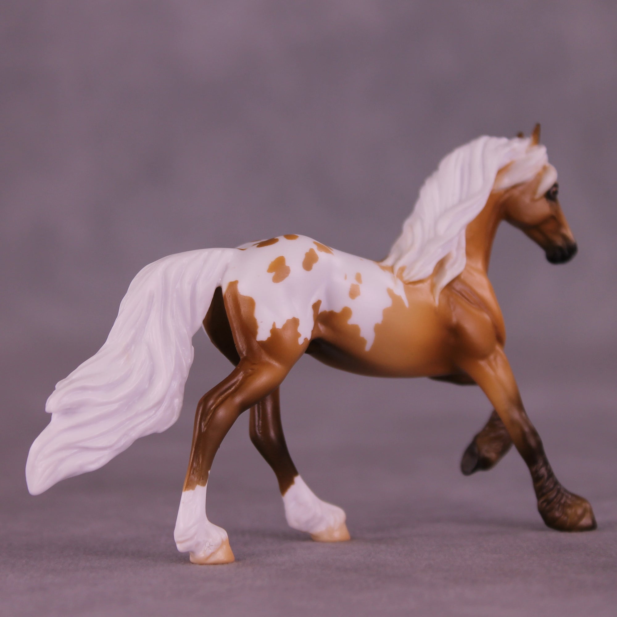 Macaron LE-5 Chip Friesian by Kike (Enrique) Duarte December $99 Chips