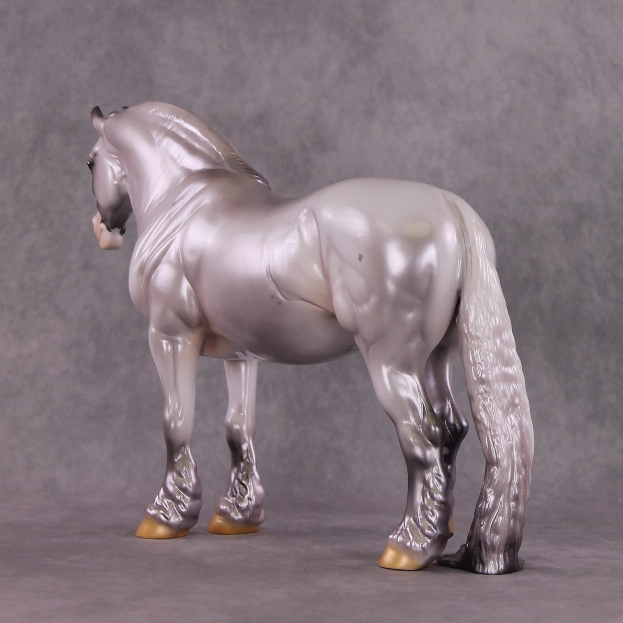 "Mahalo" LE-10 Heavy Draft Unicorn By Jess Hamill SHCF25 Judges Model Run