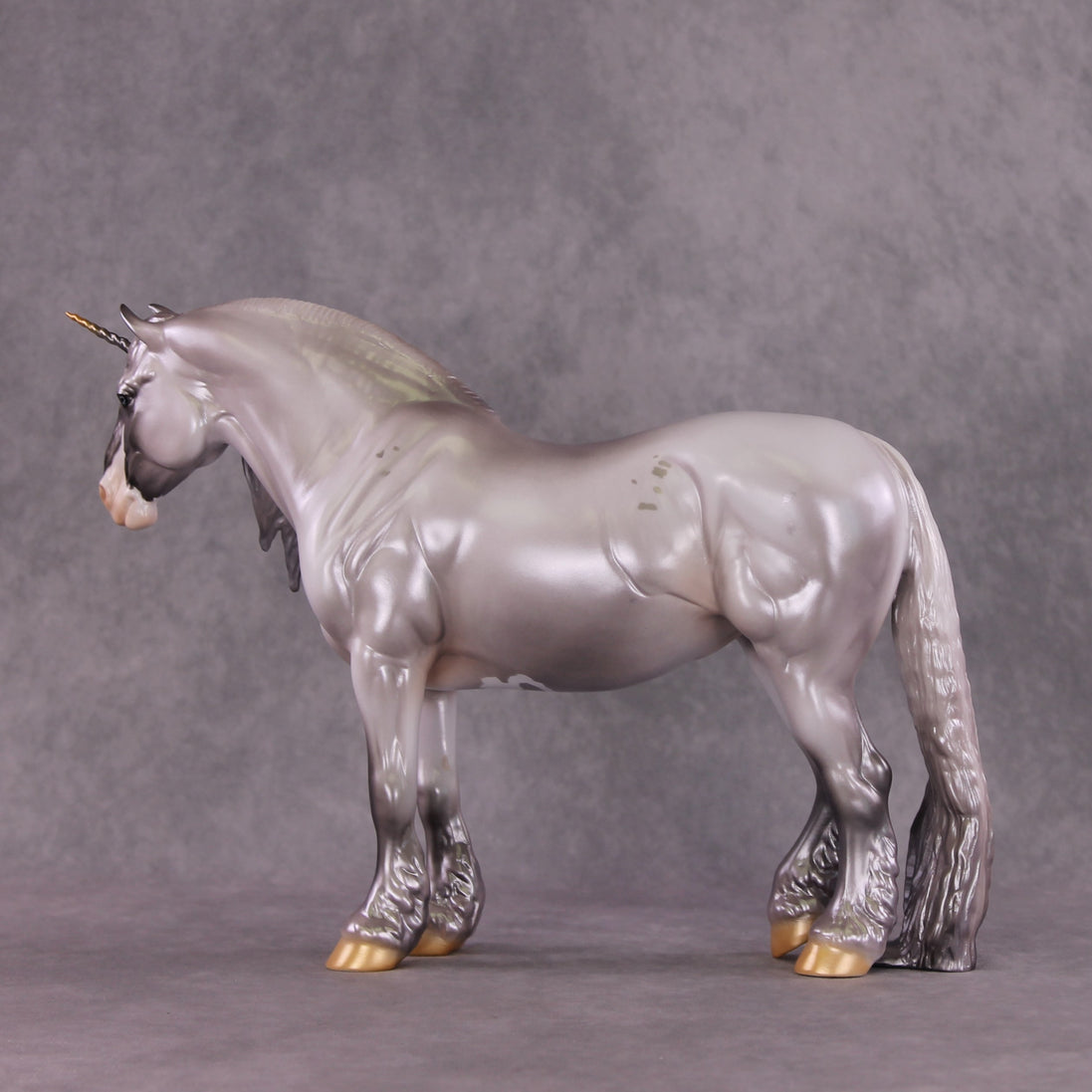 "Mahalo" LE-10 Heavy Draft Unicorn By Jess Hamill SHCF25 Judges Model Run