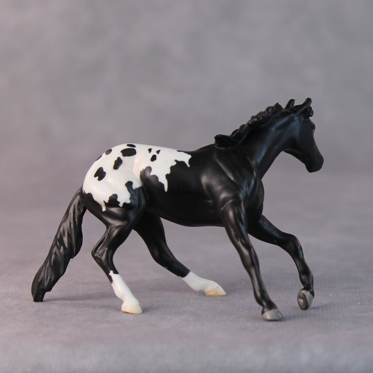 Armadillo OOAK Black Appaloosa Cutter Chip by Jamie Adamson HS24
