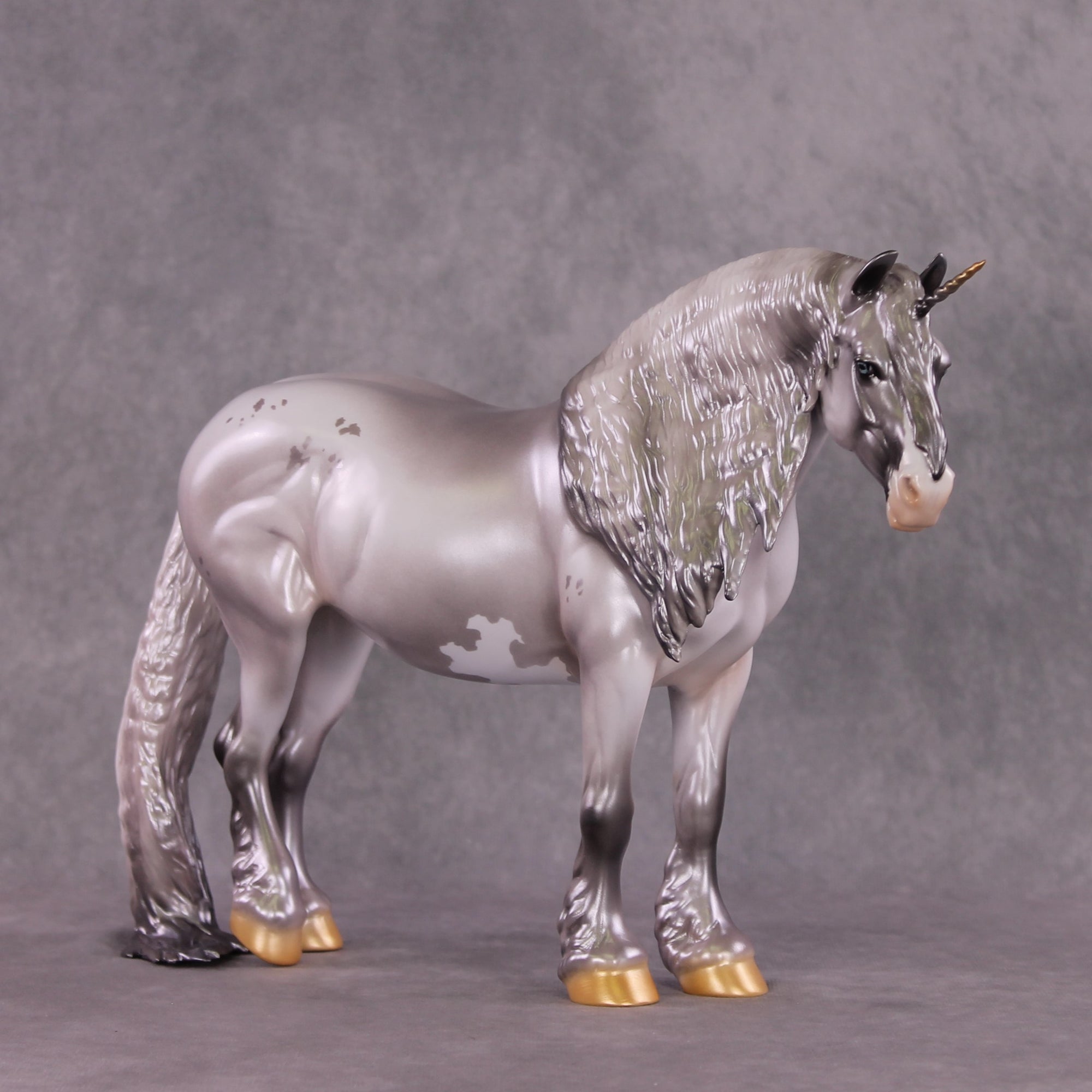 "Mahalo" LE-10 Heavy Draft Unicorn By Jess Hamill SHCF25 Judges Model Run