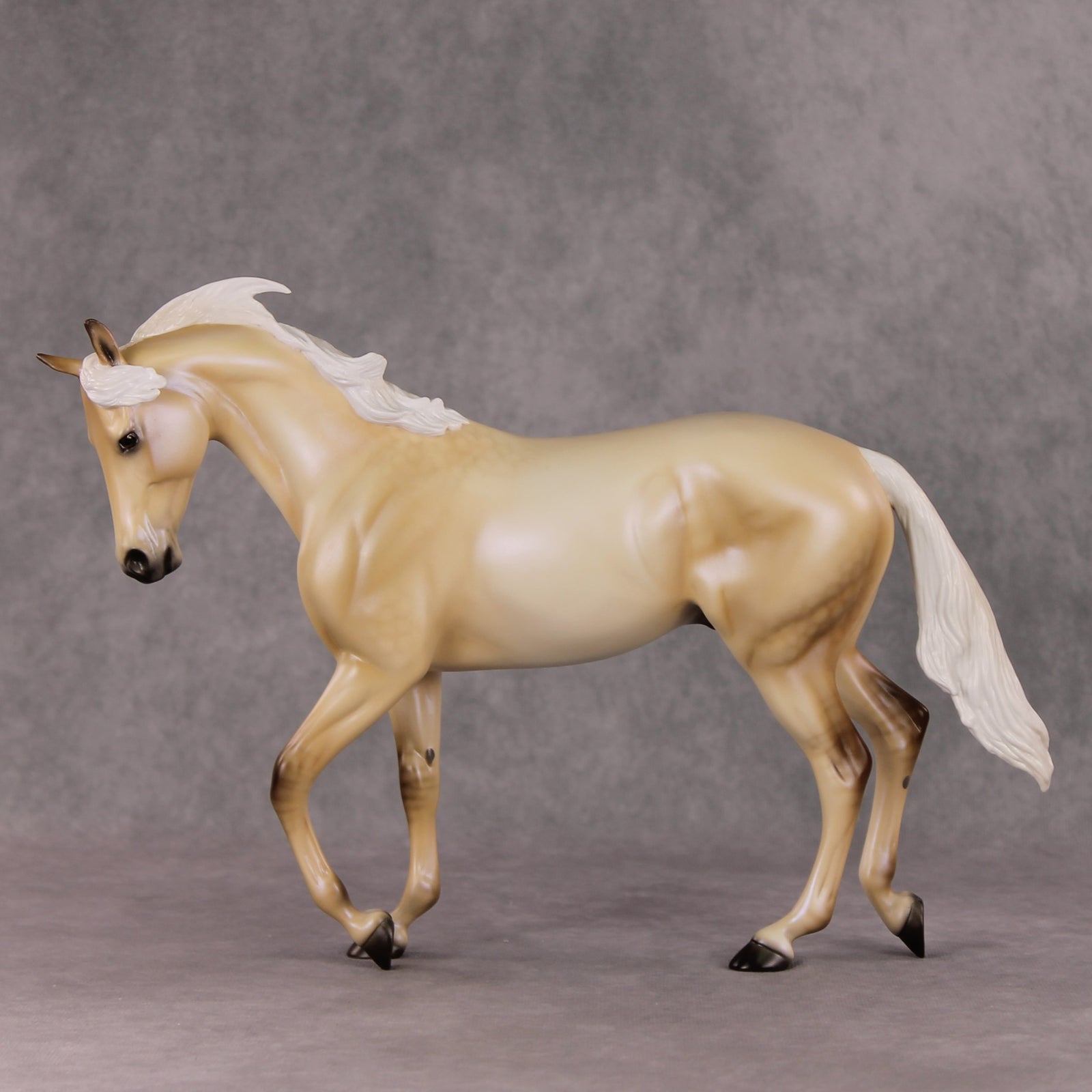 Frozen Sands OOAK Dappled Dunalino Thoroughbred By Ellen Robbins HS24