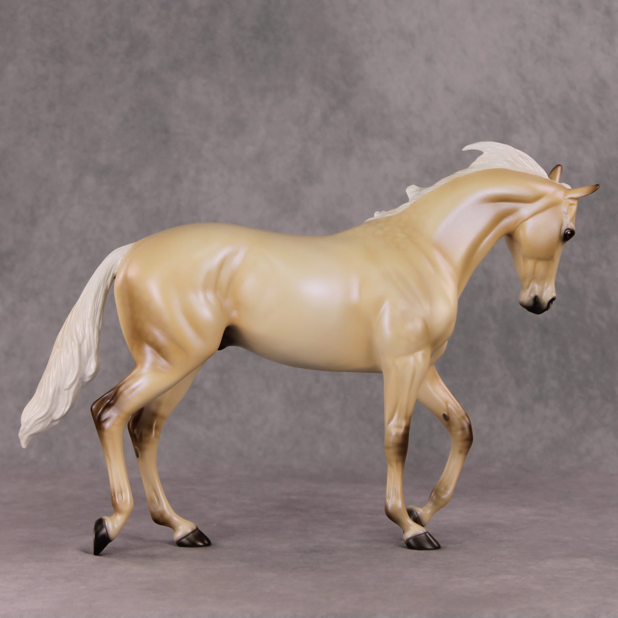 Frozen Sands OOAK Dappled Dunalino Thoroughbred By Ellen Robbins HS24