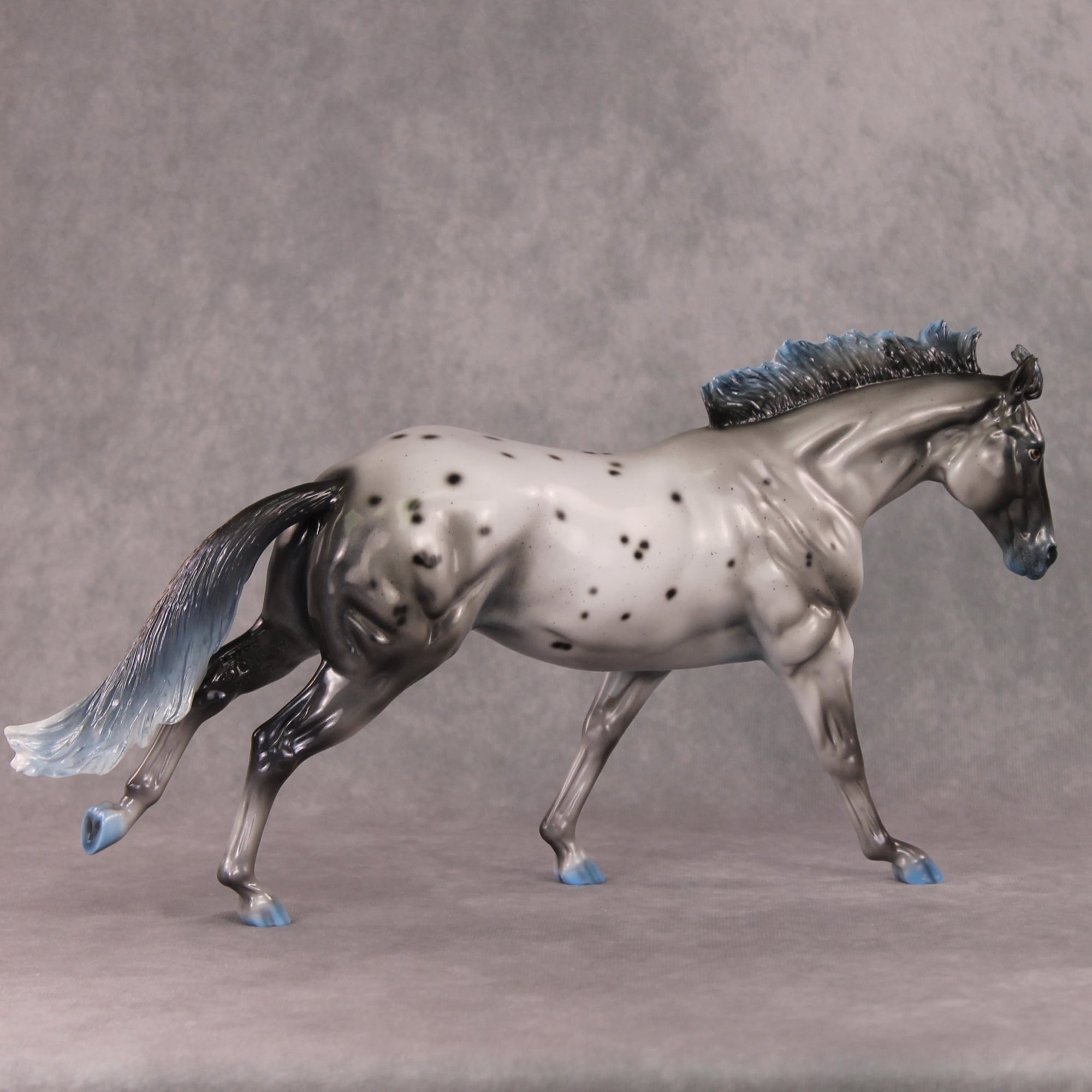 Frostbite OOAK Grey Blue Deco Appy Glossy Remington By Ellen Robbins HS24
