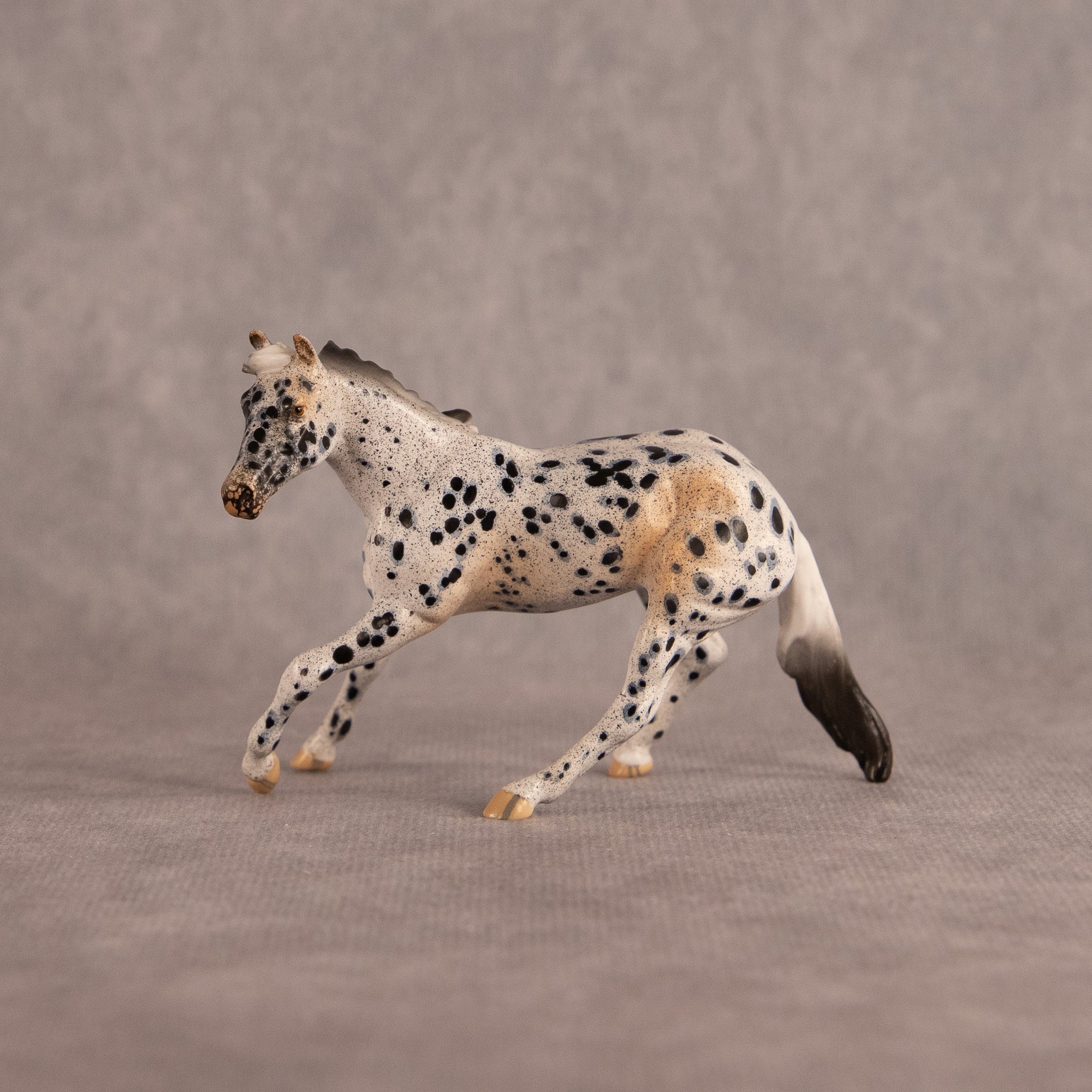 Wild Thing OOAK Chip Cutting Horse by Anna Rieck EQ26