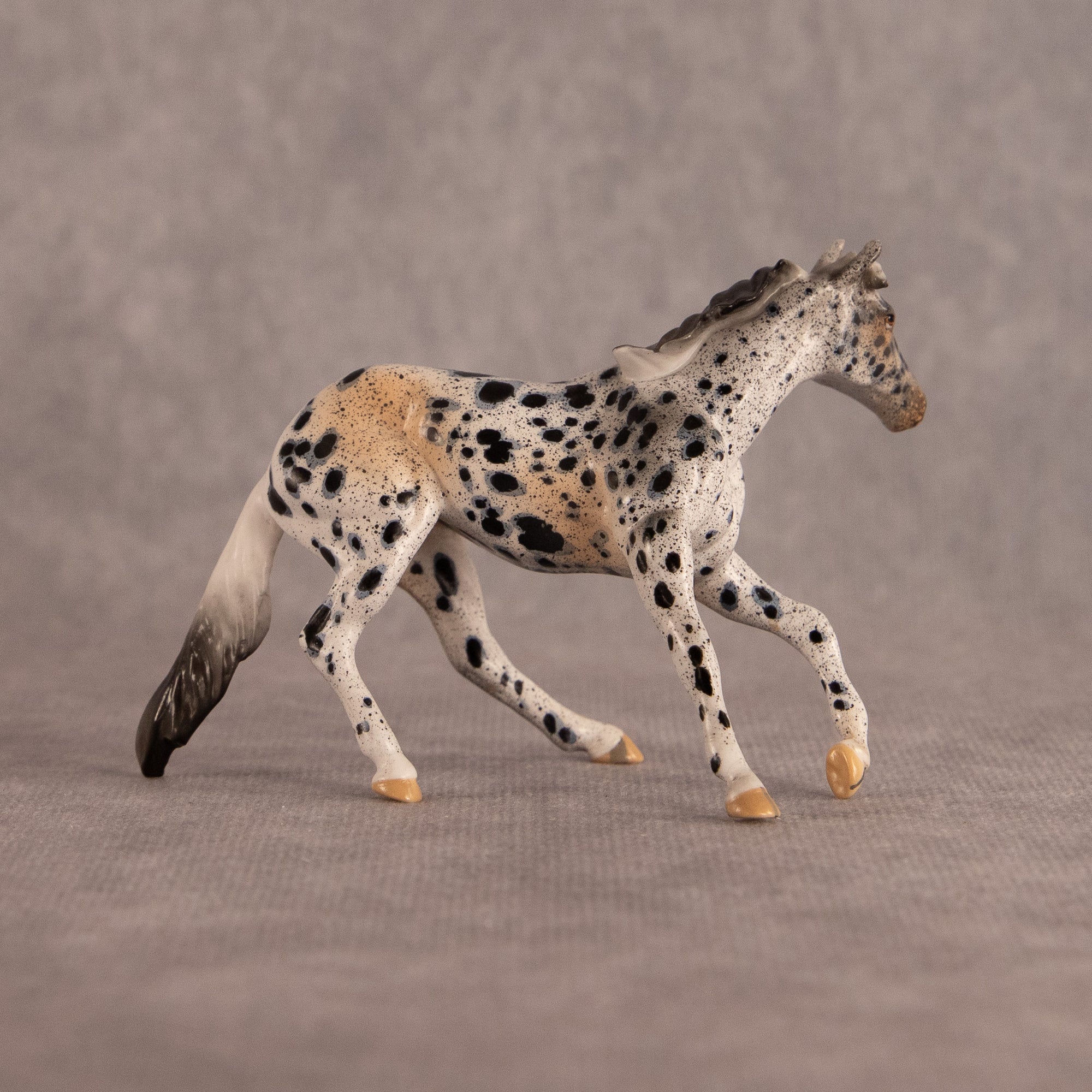 Wild Thing OOAK Chip Cutting Horse by Anna Rieck EQ26