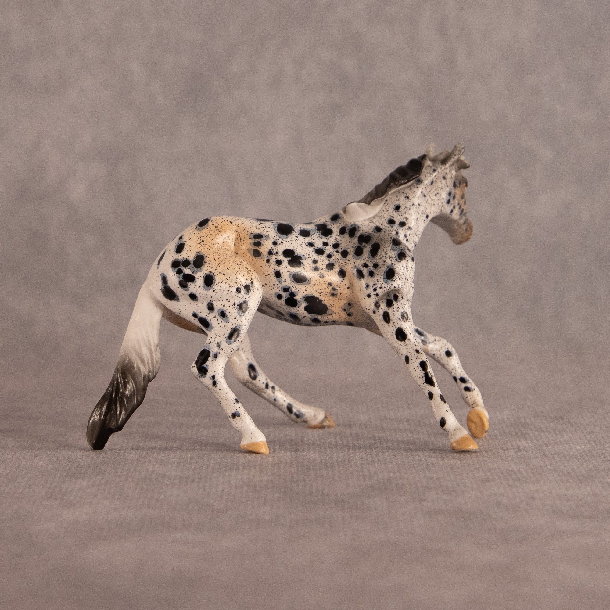 Wild Thing OOAK Chip Cutting Horse by Anna Rieck EQ26