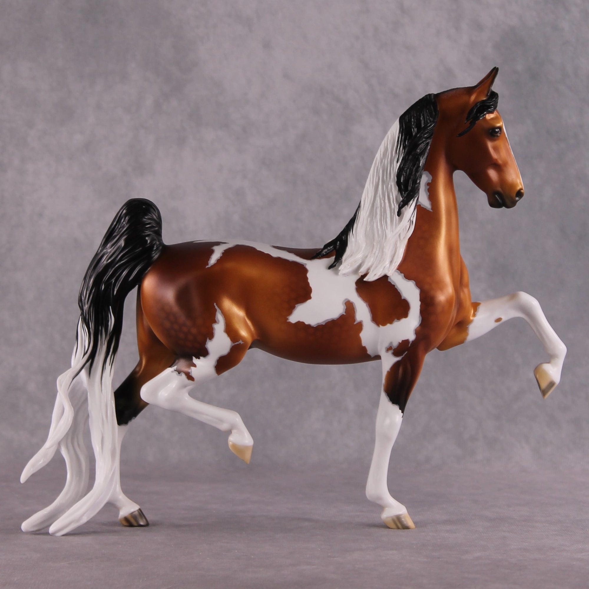 "Feelin' Like Gold" OOAK FCM Saddlebred By Ellen Robbins Best Offer 04/08/2025