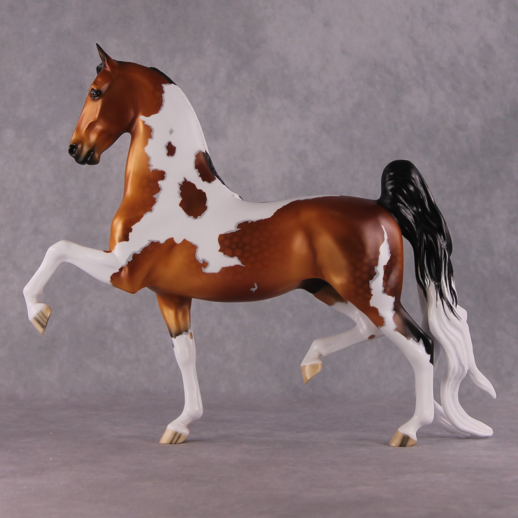 "Feelin' Like Gold" OOAK FCM Saddlebred By Ellen Robbins Best Offer 04/08/2025