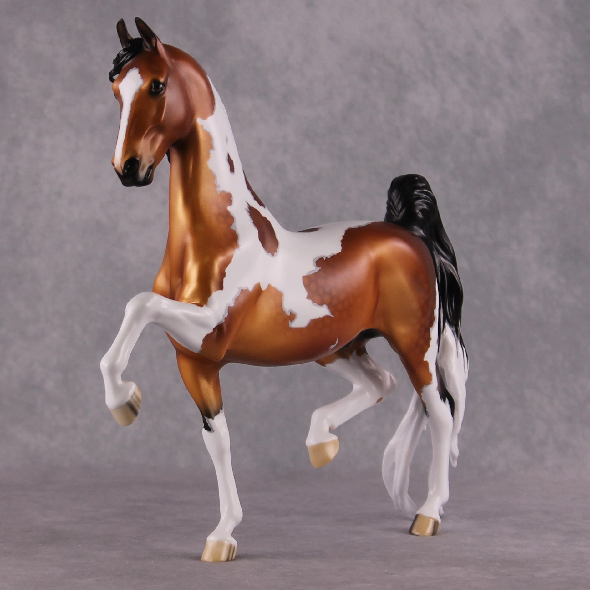 "Feelin' Like Gold" OOAK FCM Saddlebred By Ellen Robbins Best Offer 04/08/2025