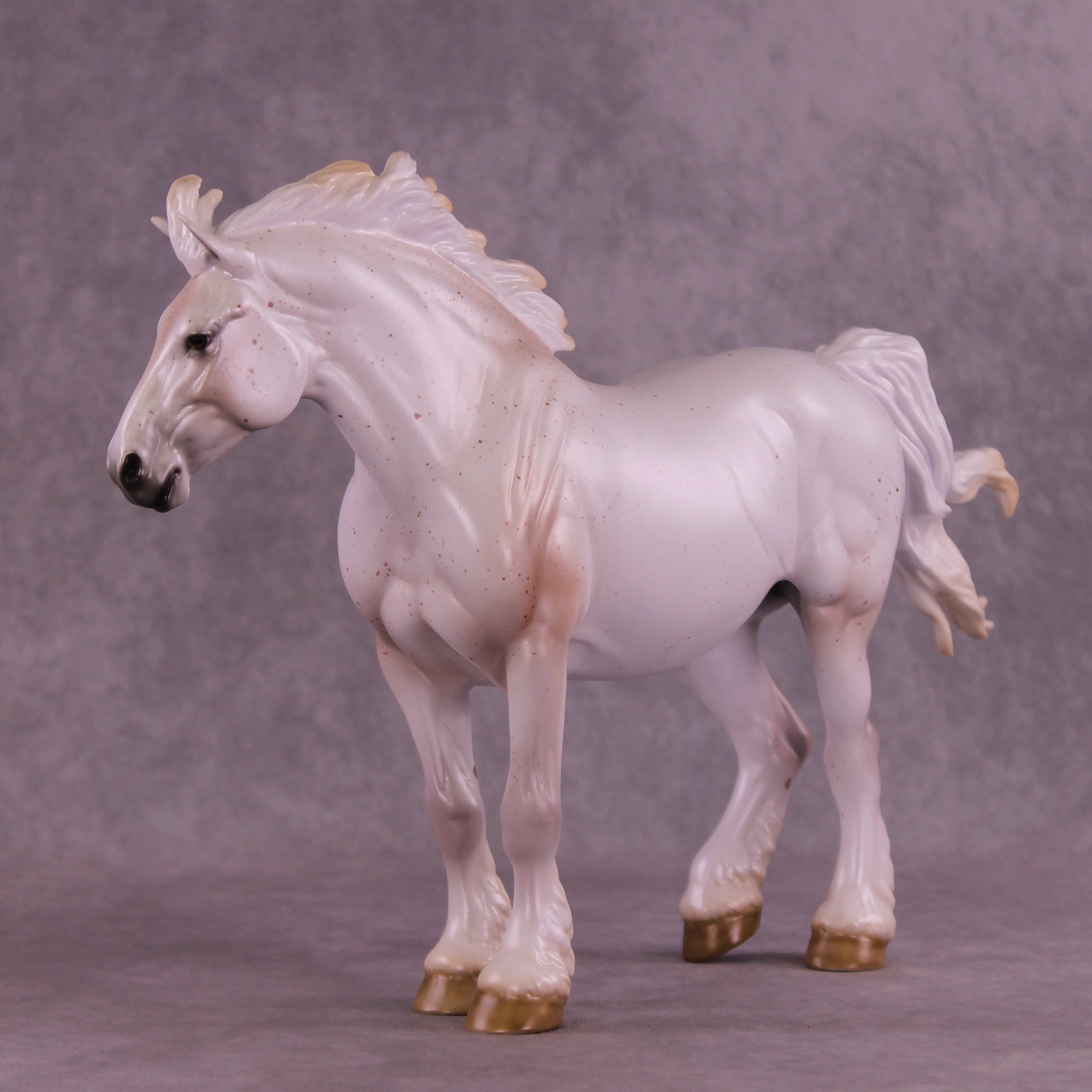 Lady Macbeth LE-15 FCM Bunny by Ellen Robbins CL25