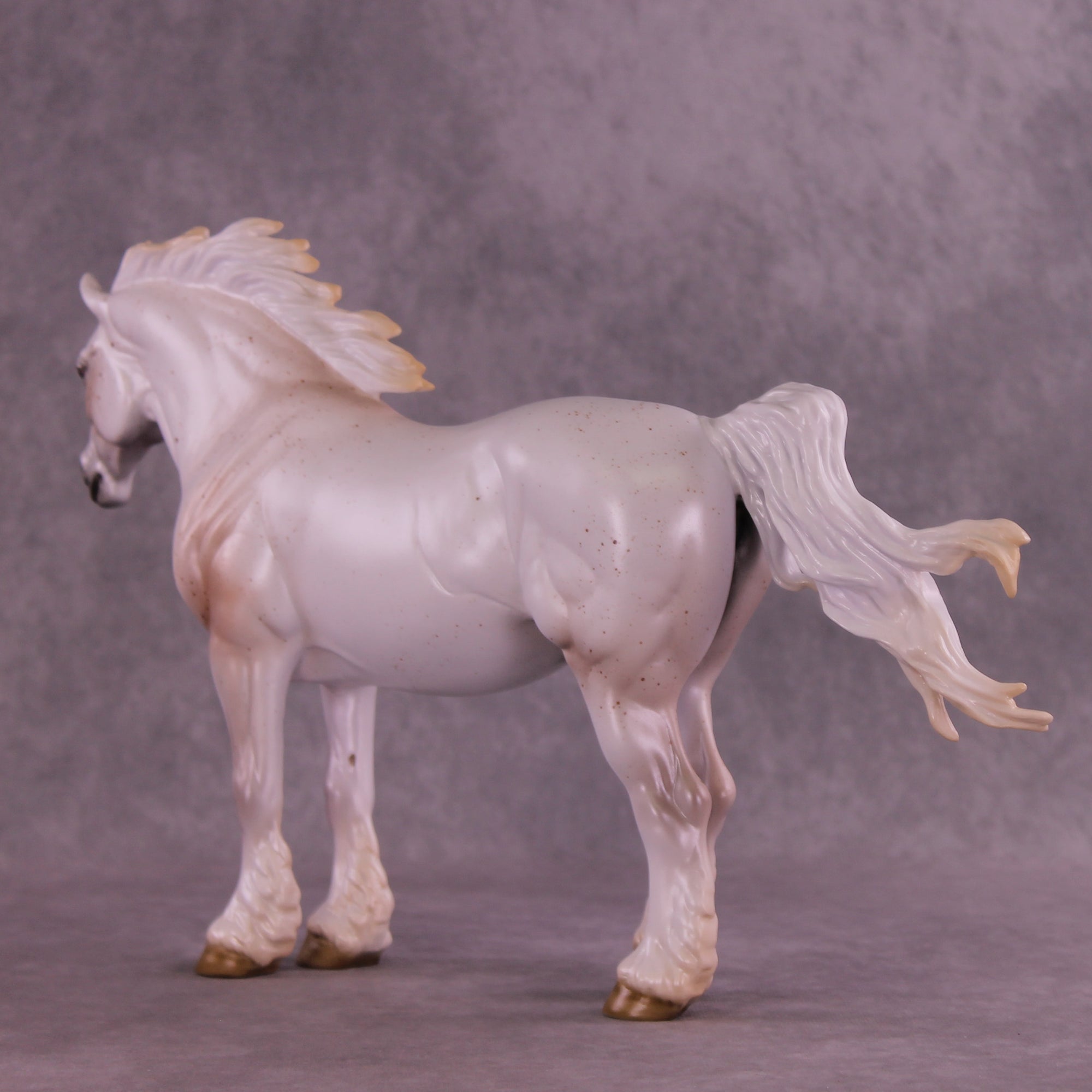 Lady Macbeth LE-15 FCM Bunny by Ellen Robbins CL25