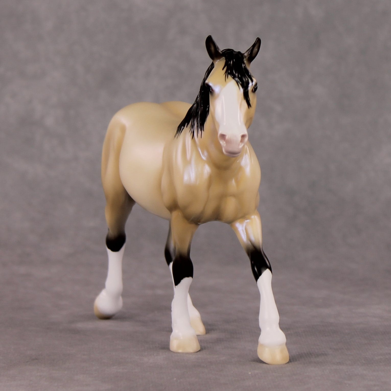 Hat Hair OOAK Buckskin with Blue Interference Pebble Draft By Ellen Robbins HS24